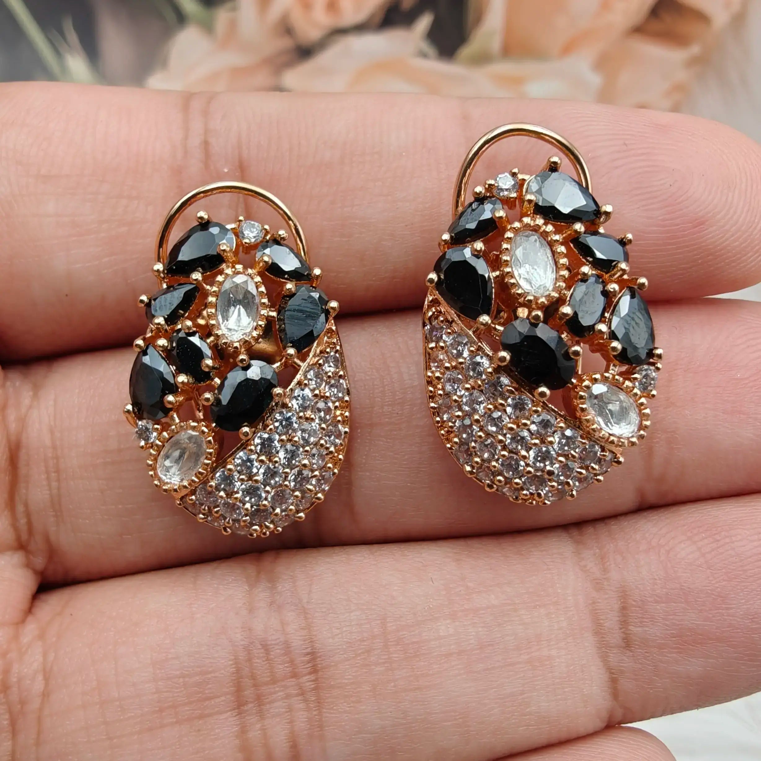 Angel Studs- Black