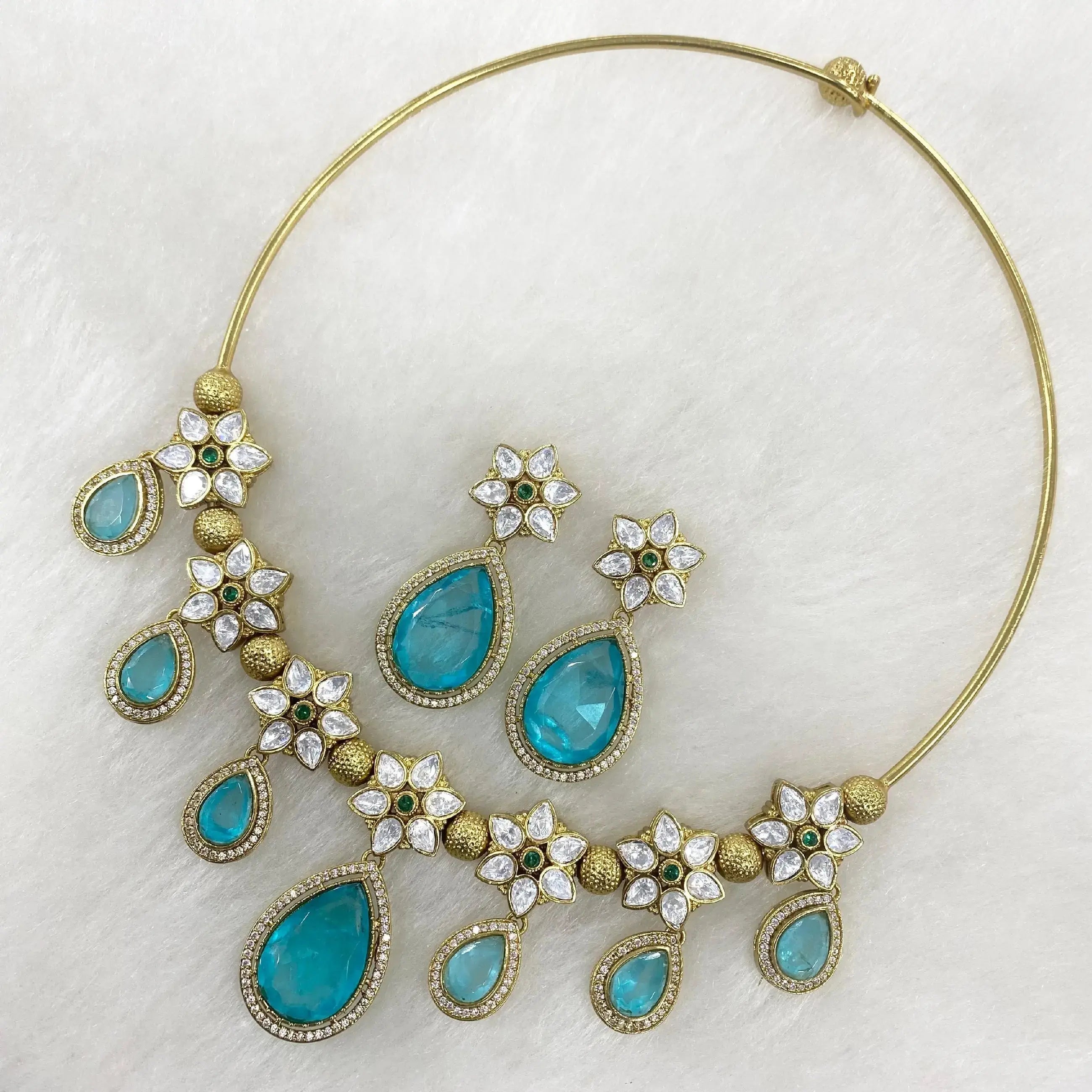 Sunidhi Doublet And Uncut Polki Moissanite Hasli Necklace Set - Turquoise