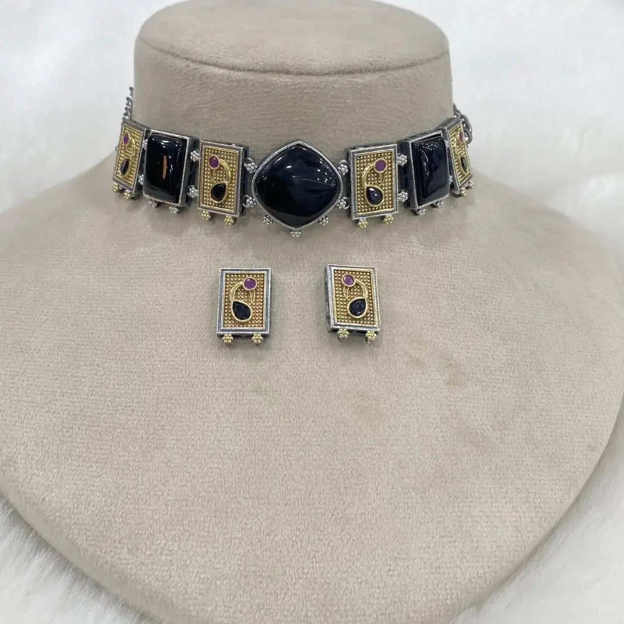 Falguni Monalisa German Silver Choker Set- Black