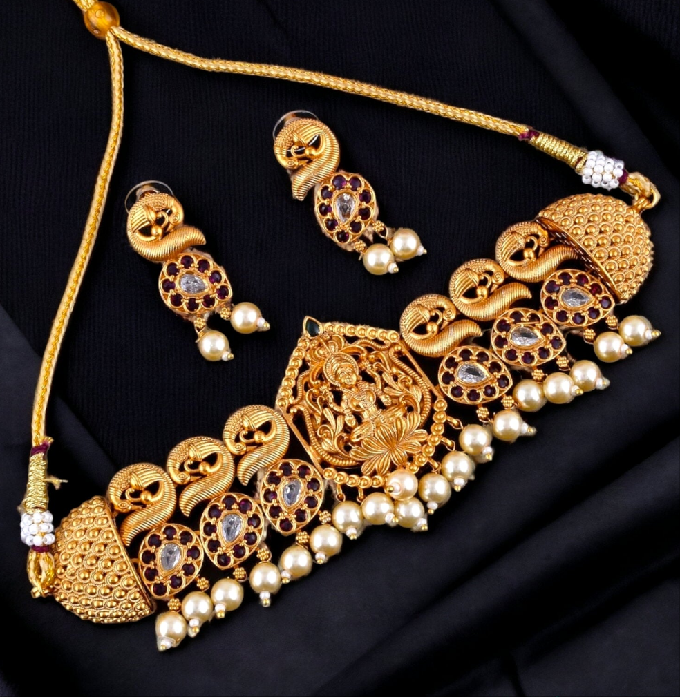Lakshmi Choker