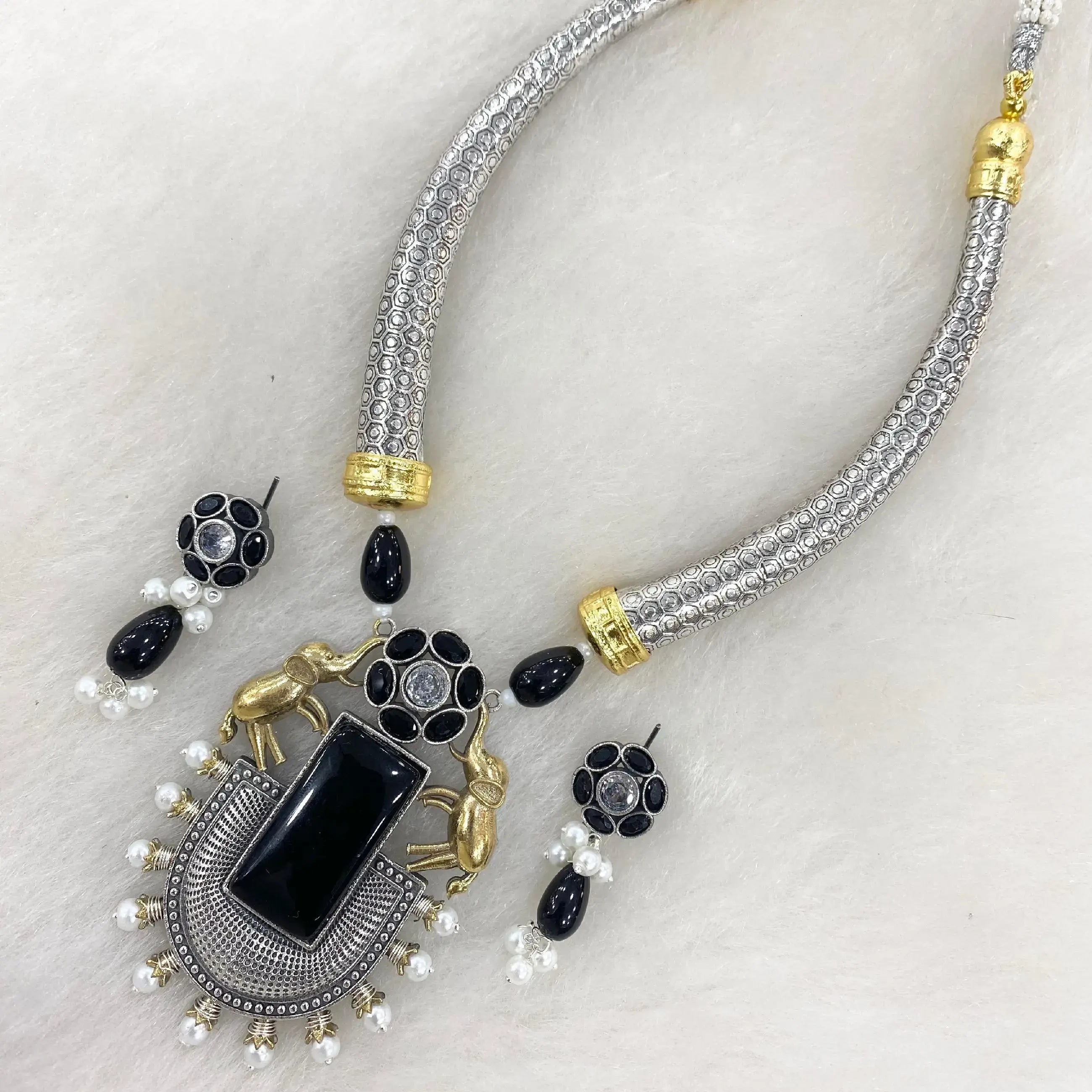 German Silver Elephant Hasli Necklace Set - Black