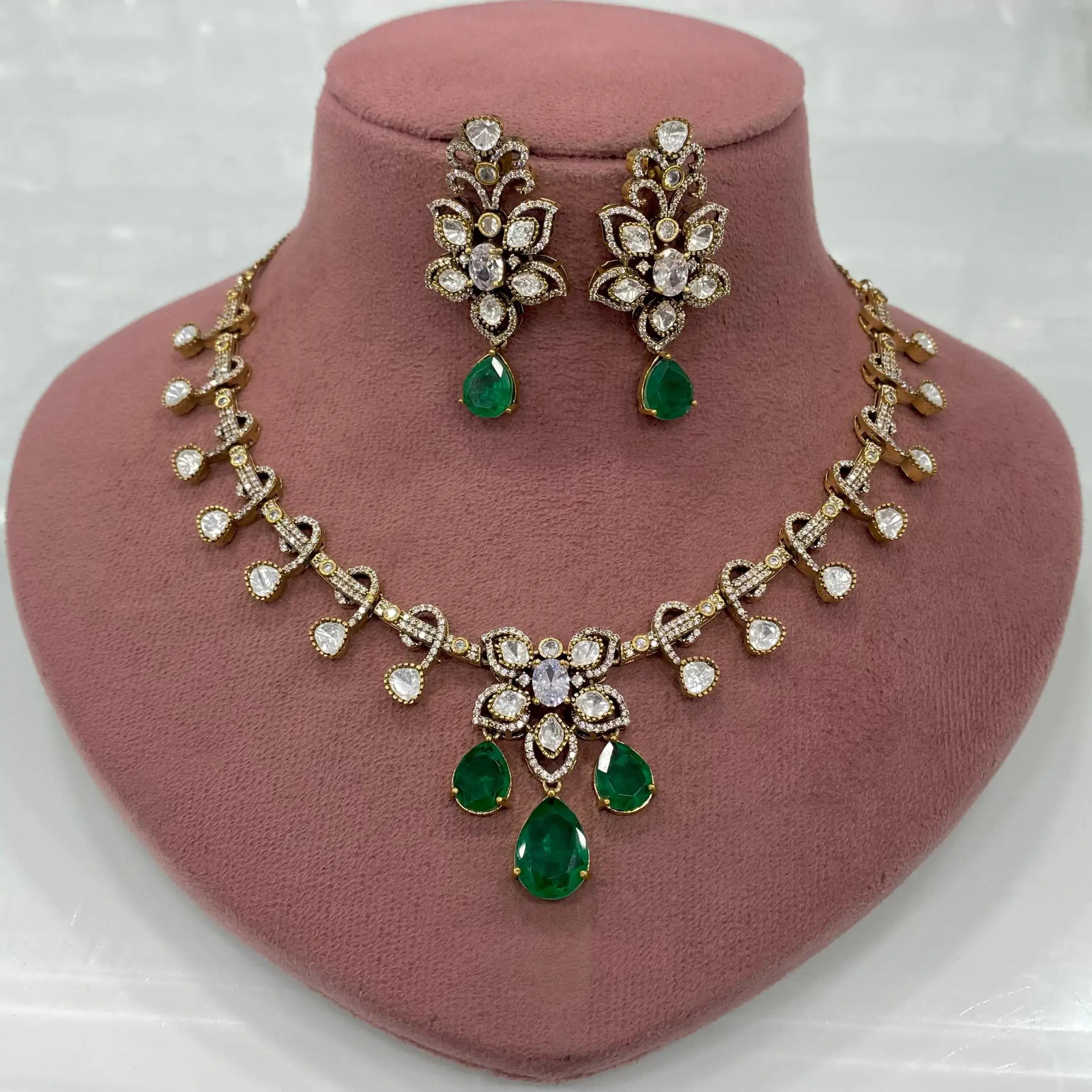 Shivangi Doublet and Uncut Moissanite Polki Necklace Set - Emerald Green