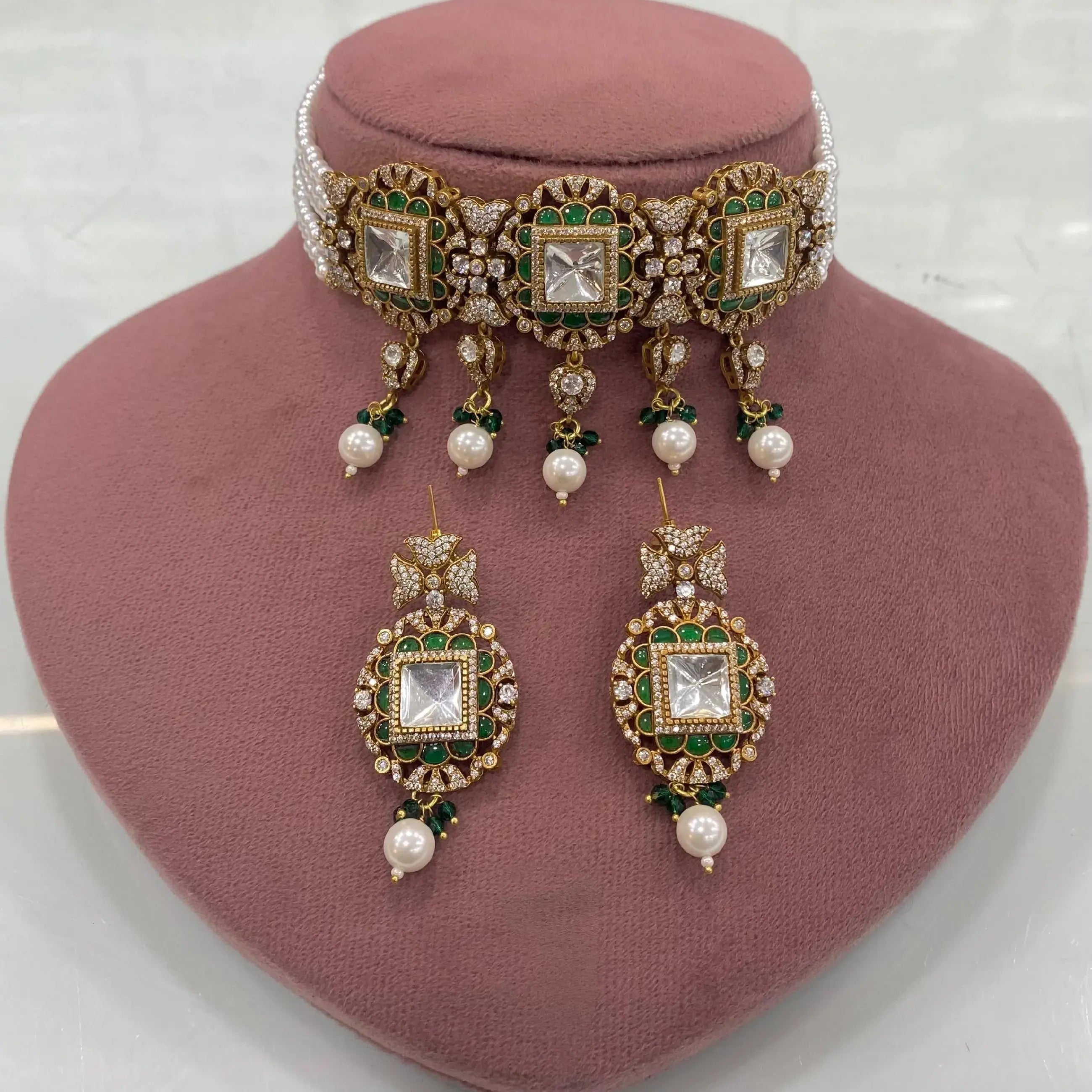 Vahini Talpe stone Pearl Choker Set - Green