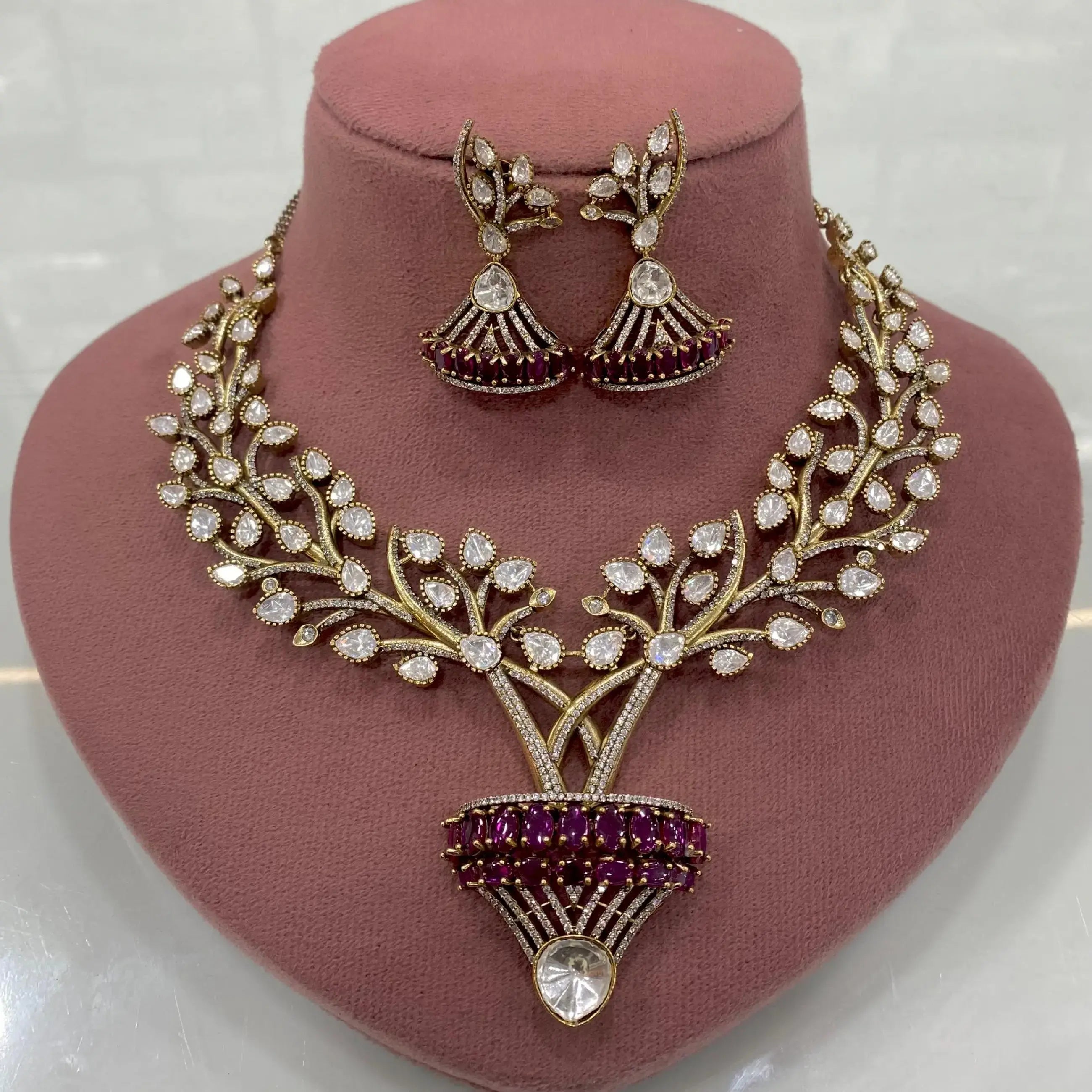 Janiya Pota Stone Uncut Polki Moissanite Necklace Set - Ruby