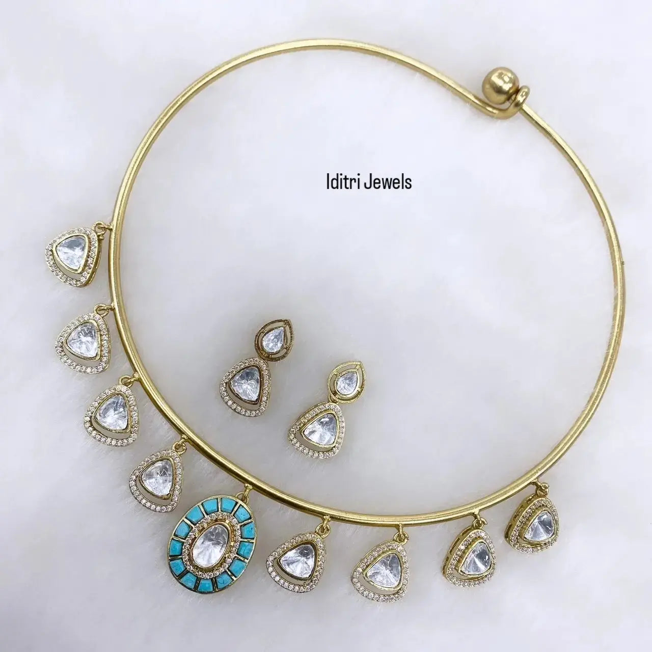 Kashti Uncut Polki Moissanite Hasli Necklace Set - Turqoise