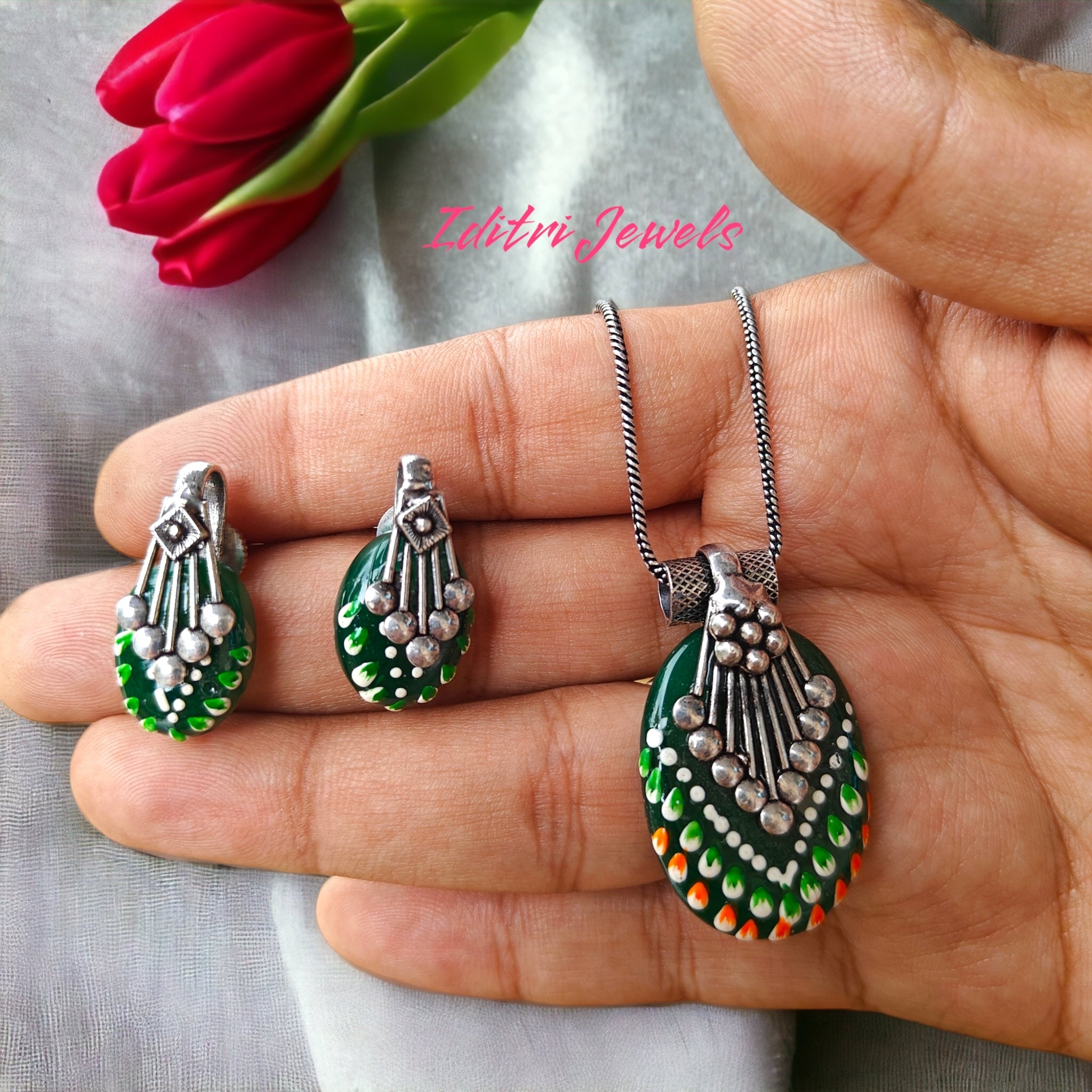 Ruhi Hand Painted Pendant Set- Green