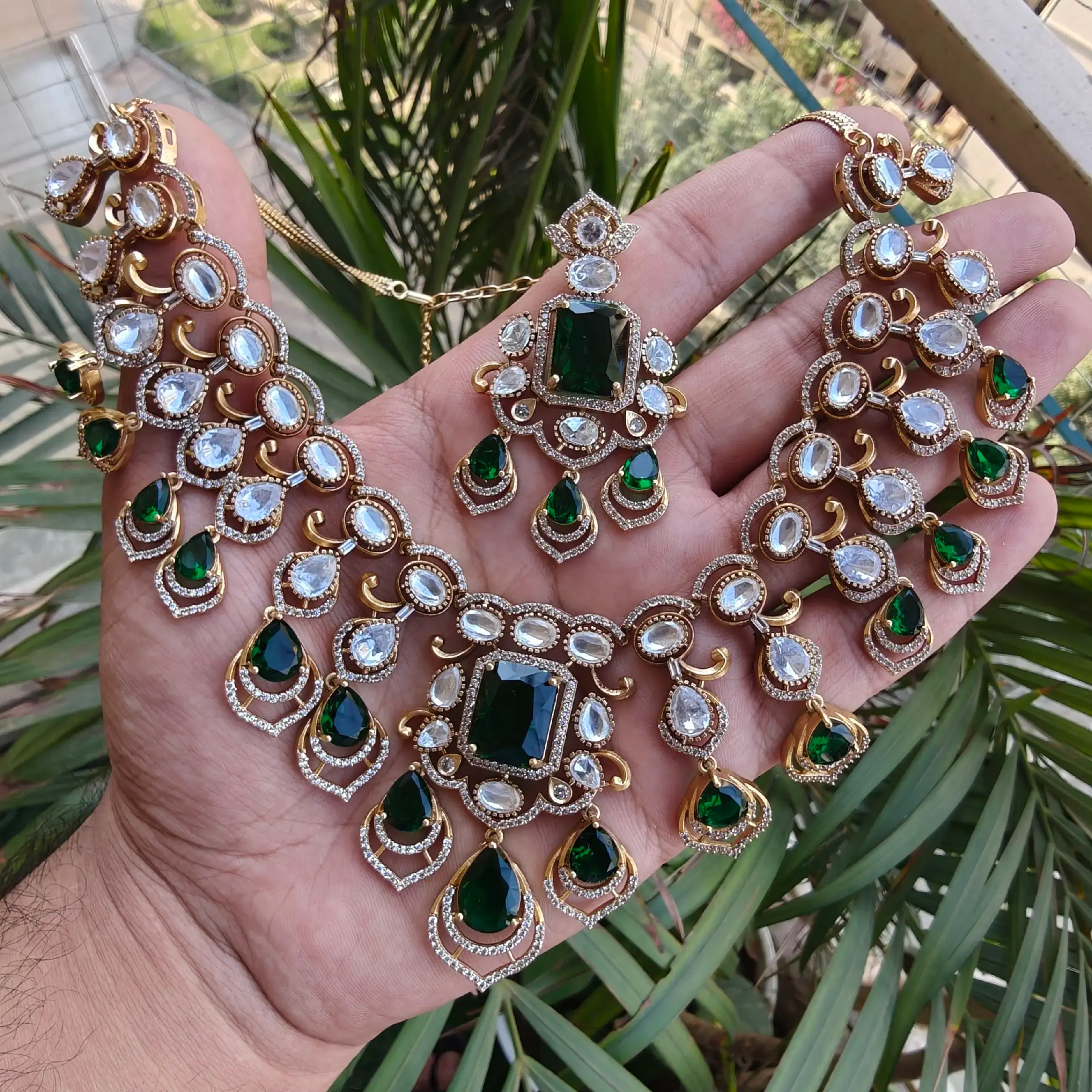 Ruksana Uncut Moissanite Emerald Necklace Set