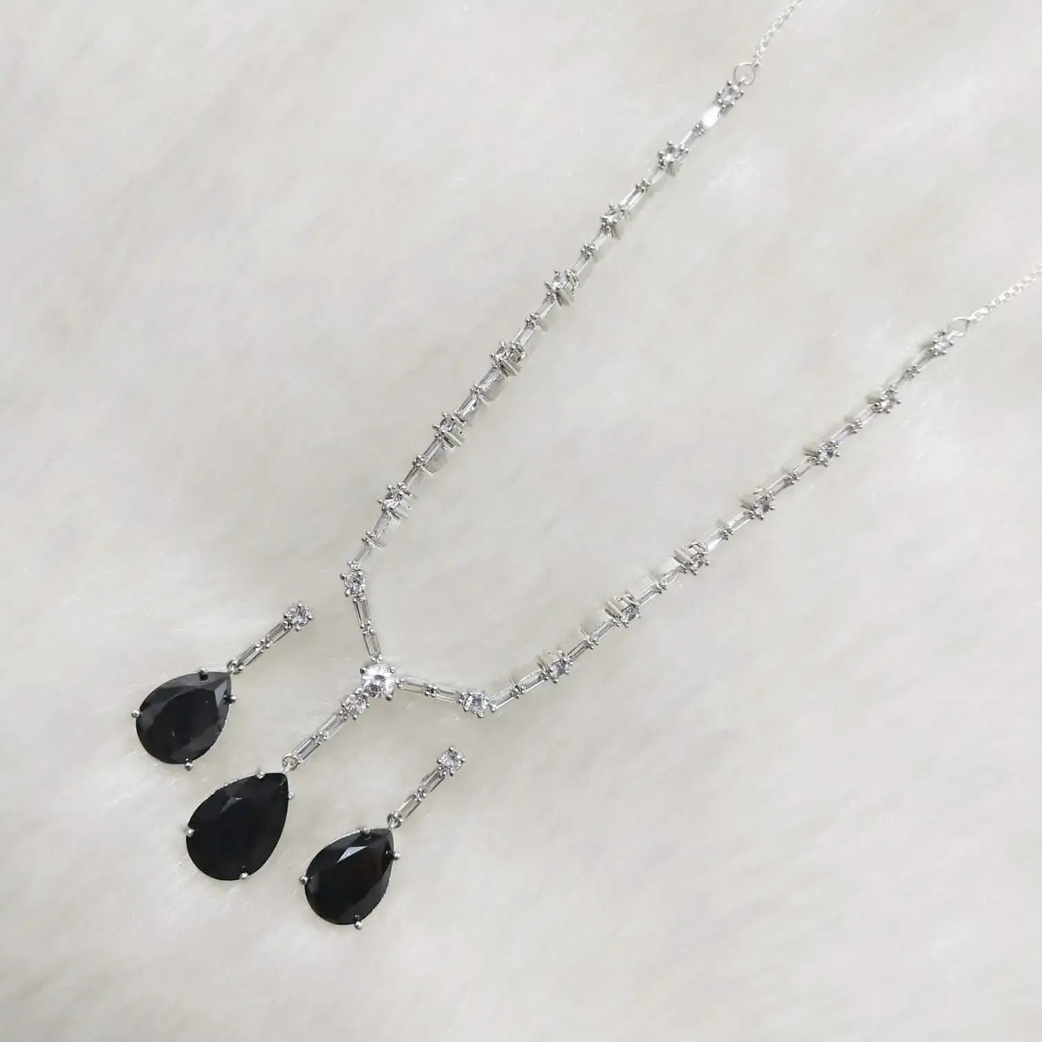 Nush Sleek AD Necklace Set- Black