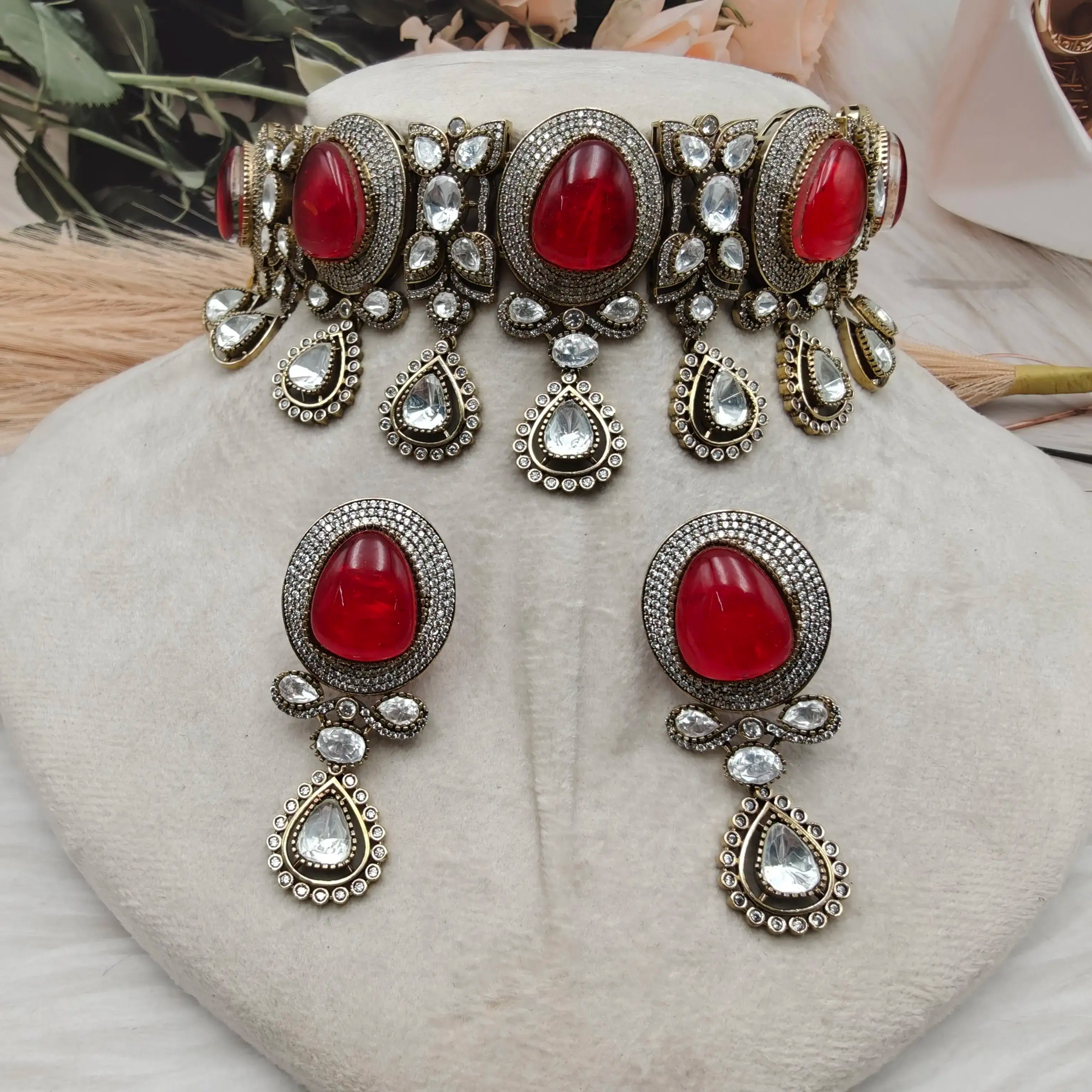 Aaina Tarang Doublet and Uncut Polki Set- Red
