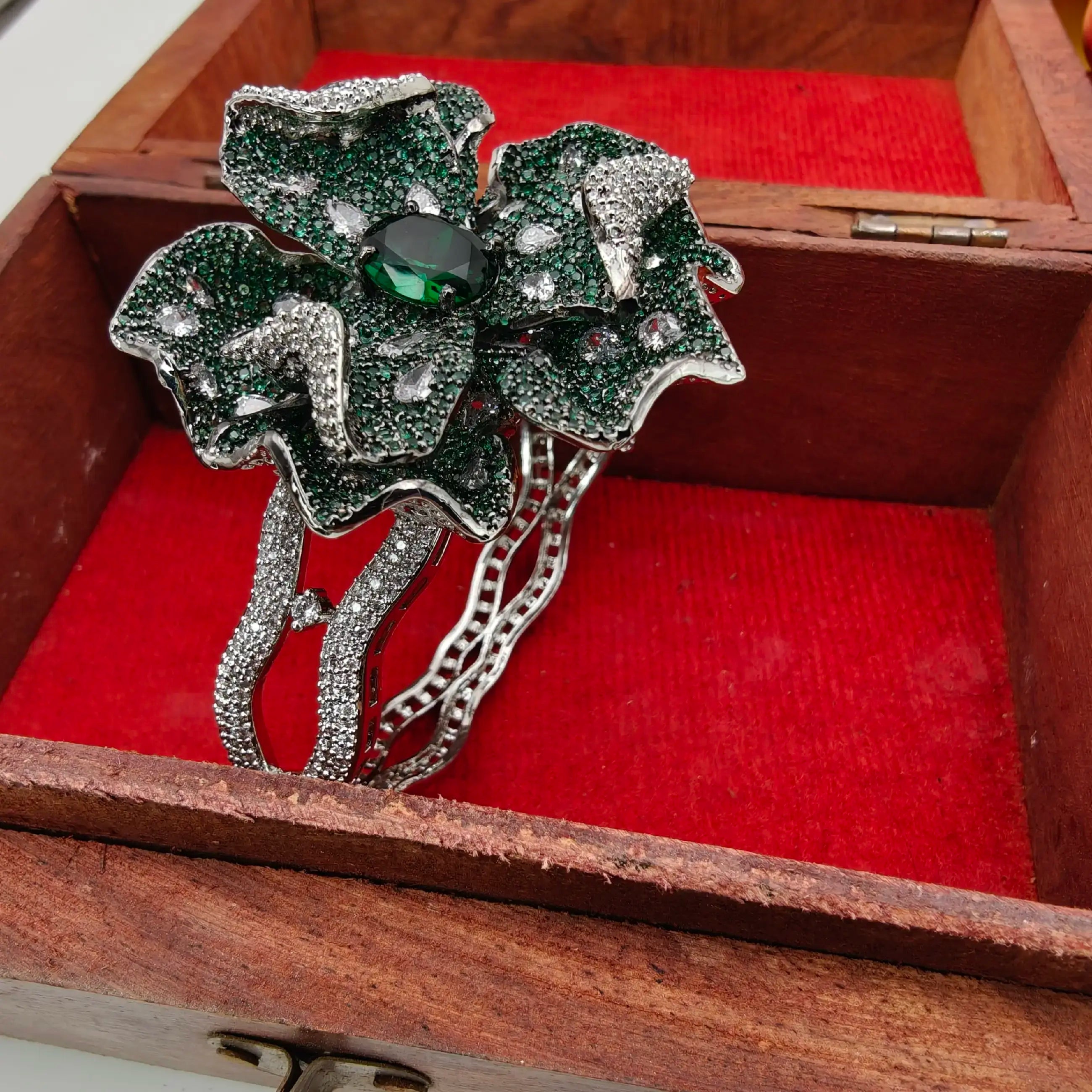 Varsha Luxury Invisible Setting AD Bracelet - Green