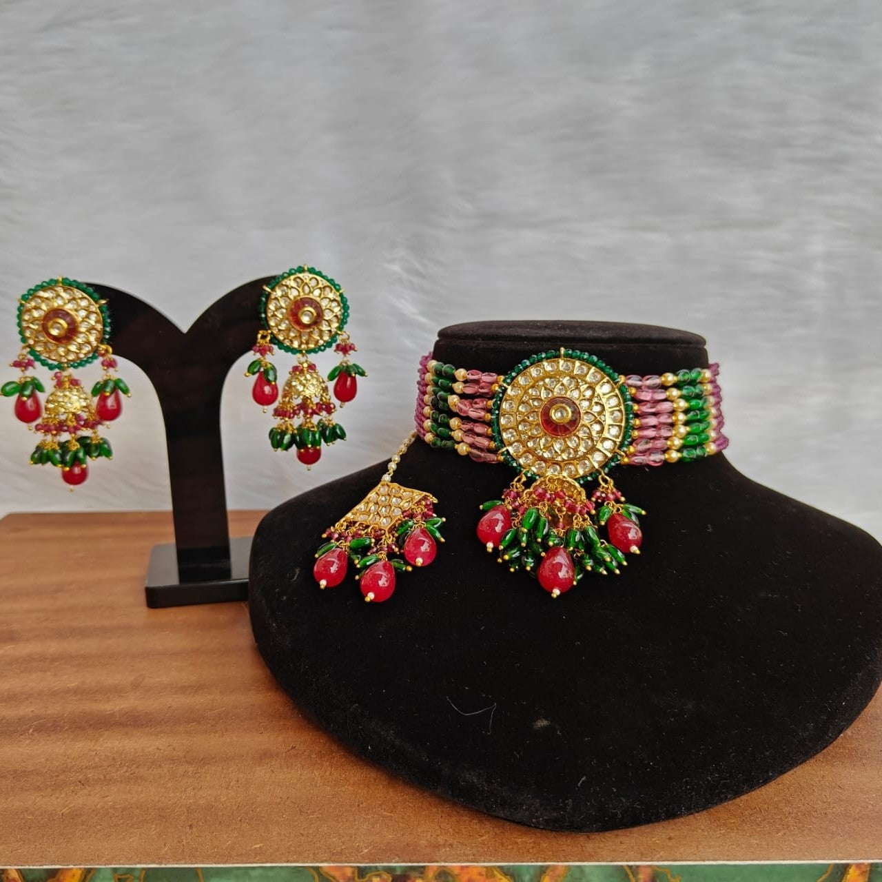 Maharani Choker