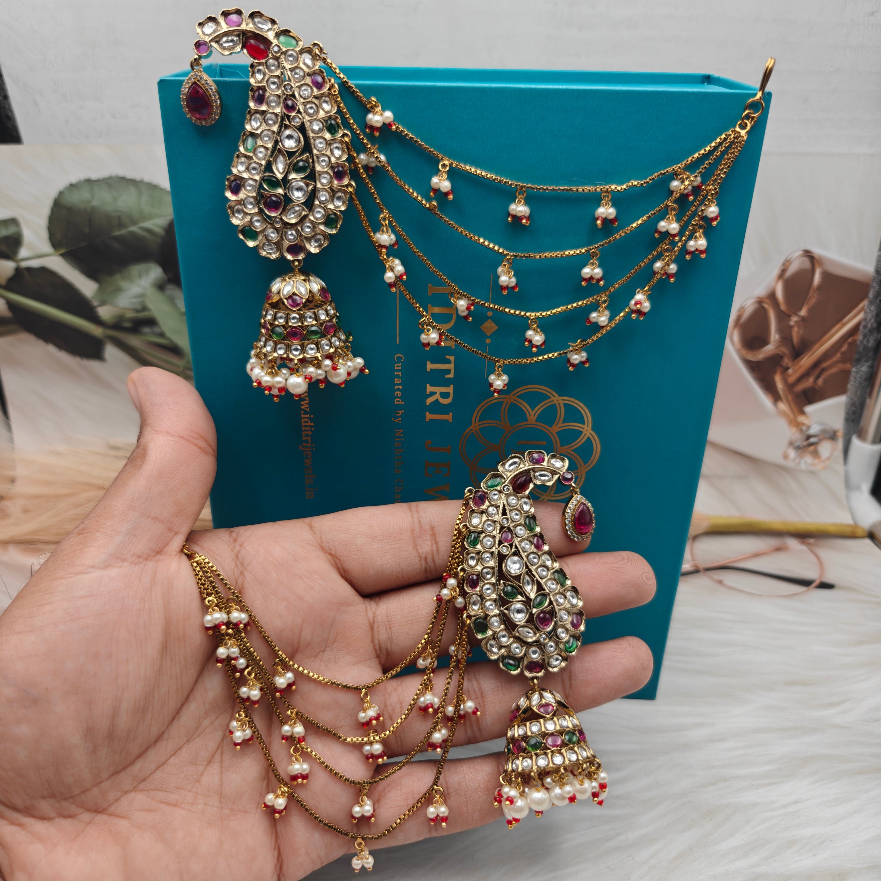 Arshiya Heritage Jadau Kundan Earcuff with Earchains