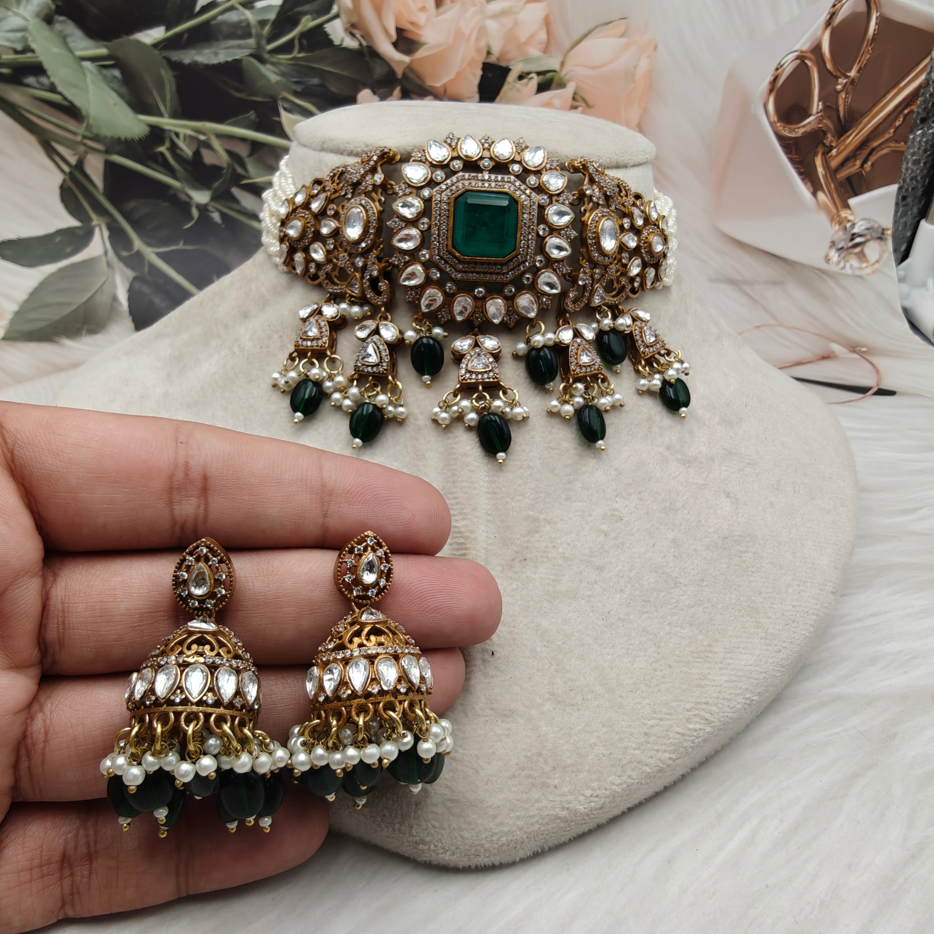 Shakti Doublet Victorian Finish Uncut Moissanite Polki Choker Set- Emerald Green