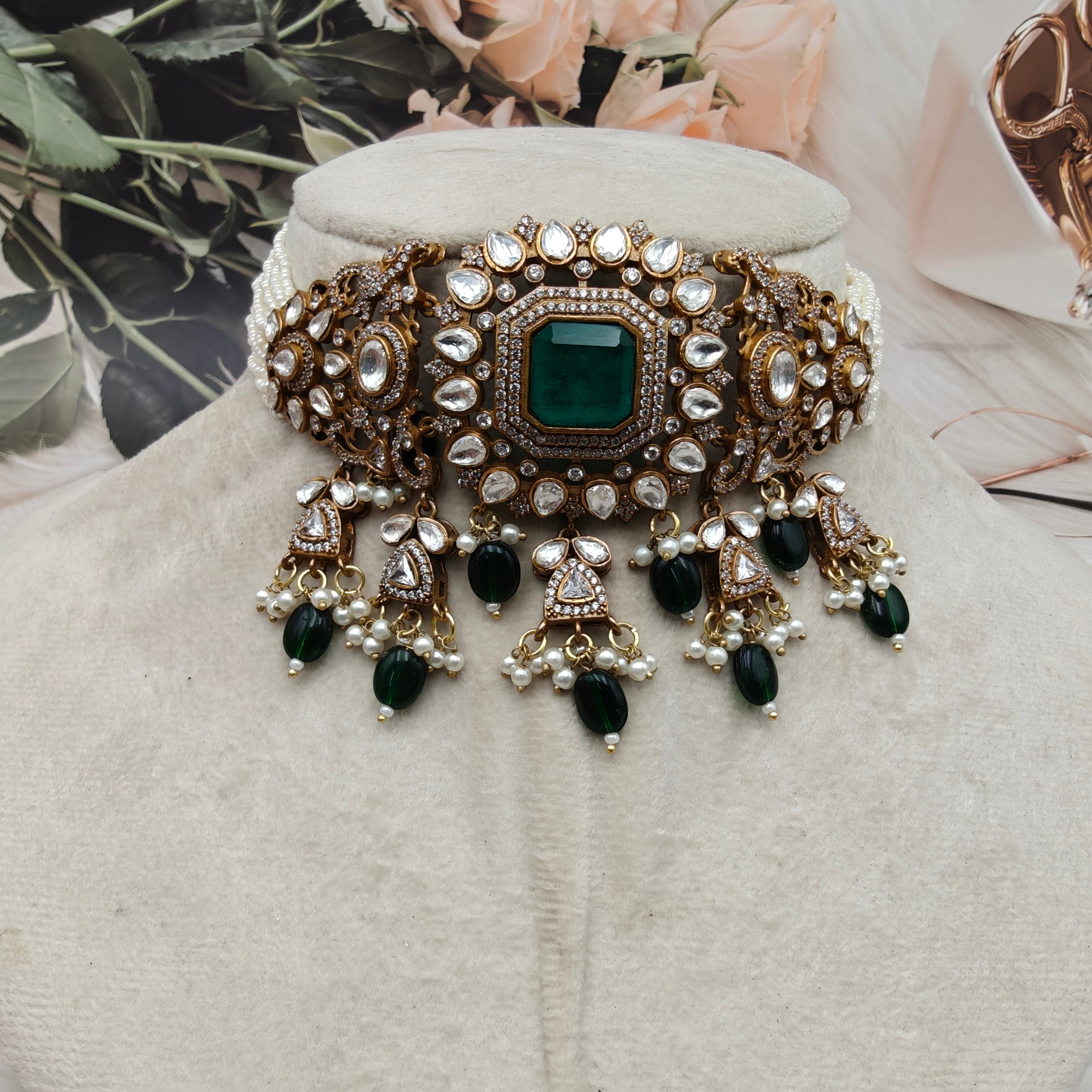 Shakti Doublet Victorian Finish Uncut Moissanite Polki Choker Set- Emerald Green