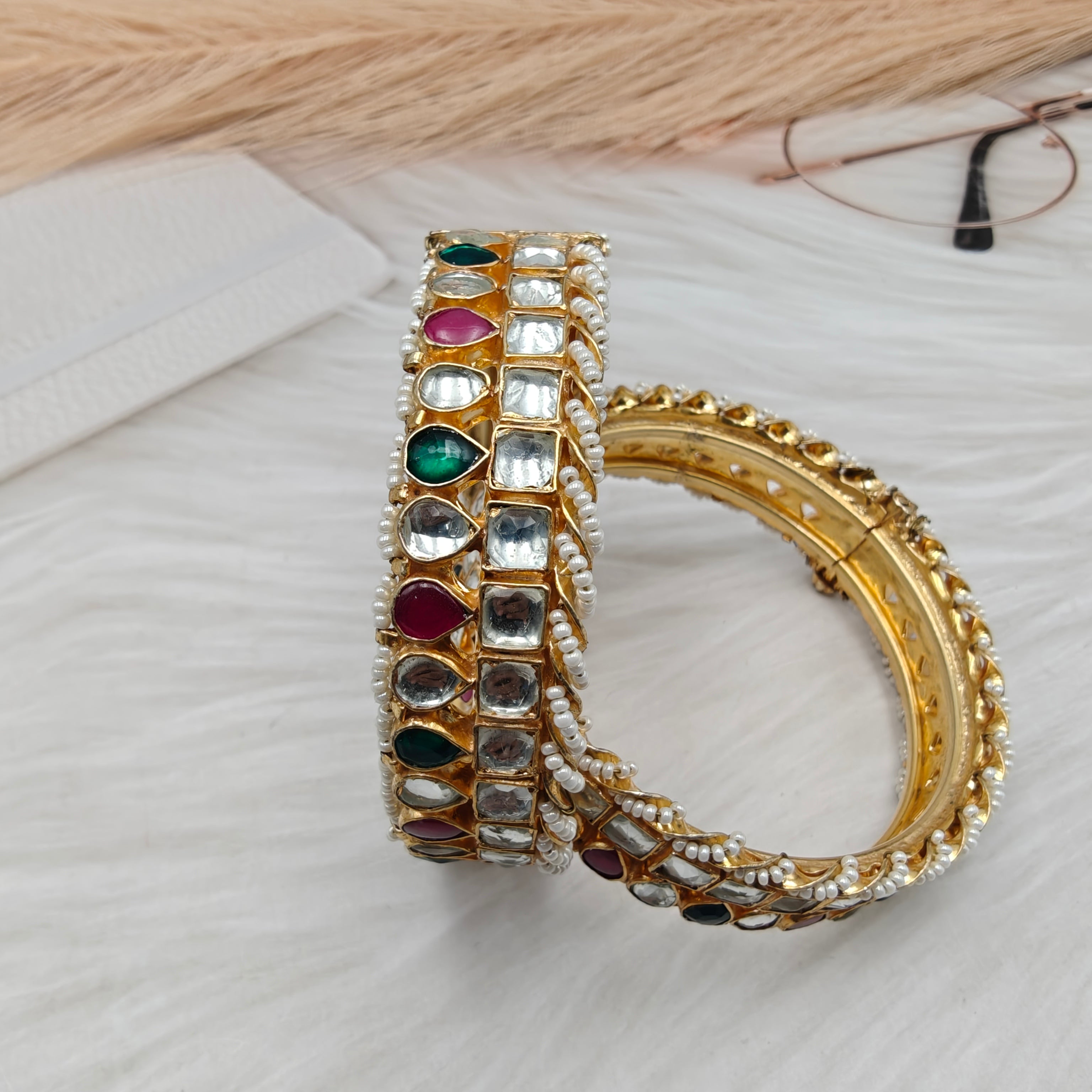 Ruhaniya Pachi Kundan Openable Bangles