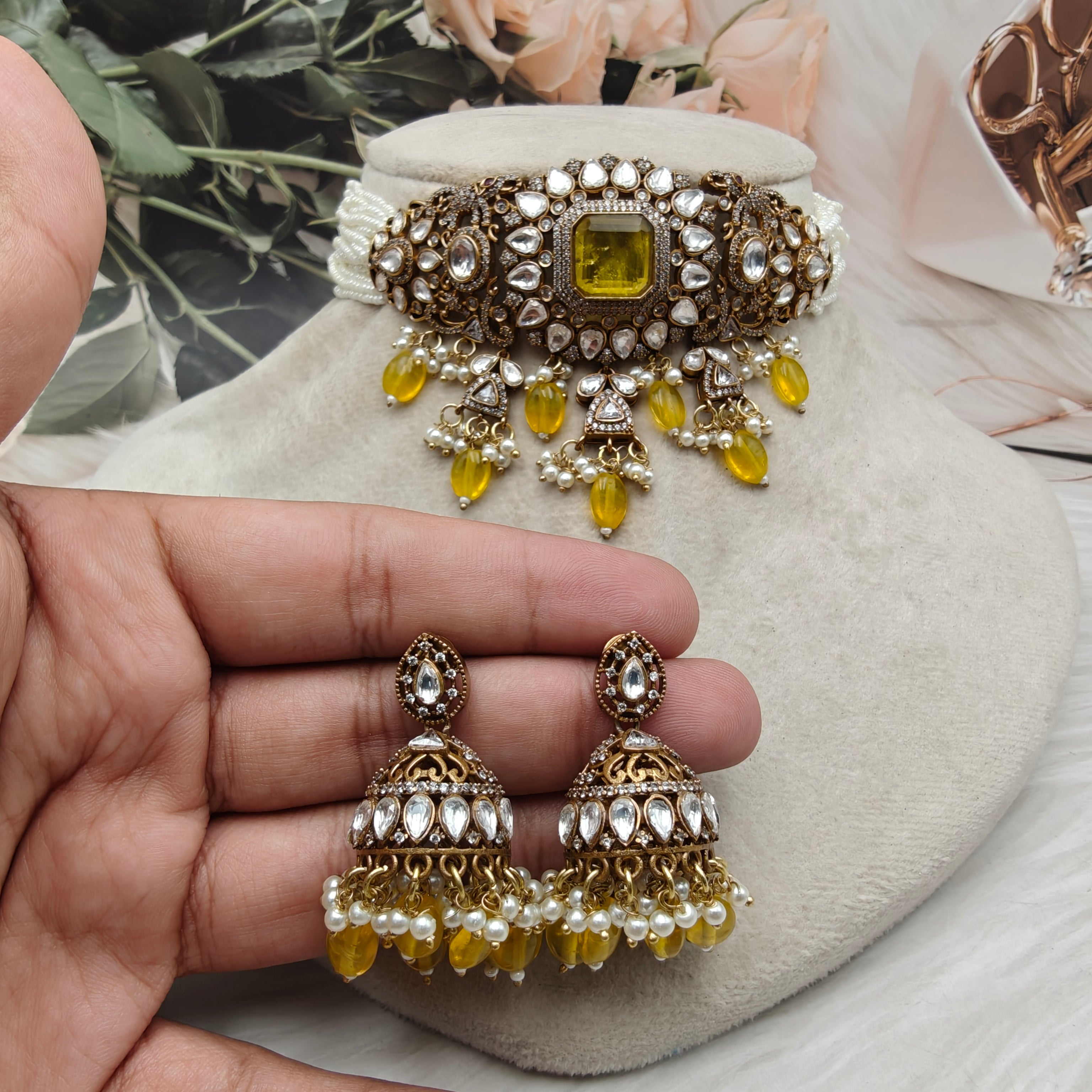 Shakti Doublet Victorian Finish Uncut Moissanite Polki Choker Set