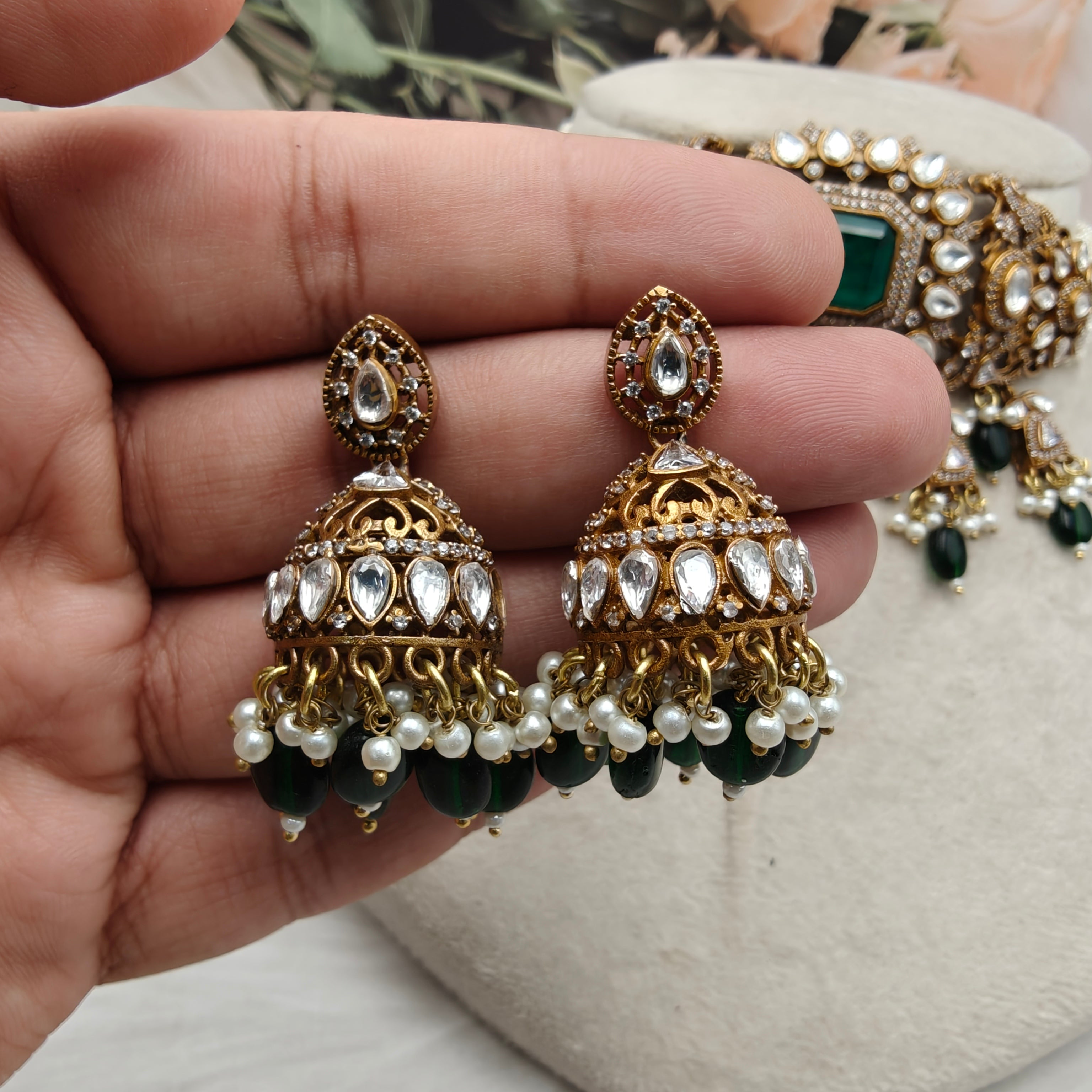 Shakti Doublet Victorian Finish Uncut Moissanite Polki Choker Set- Emerald Green