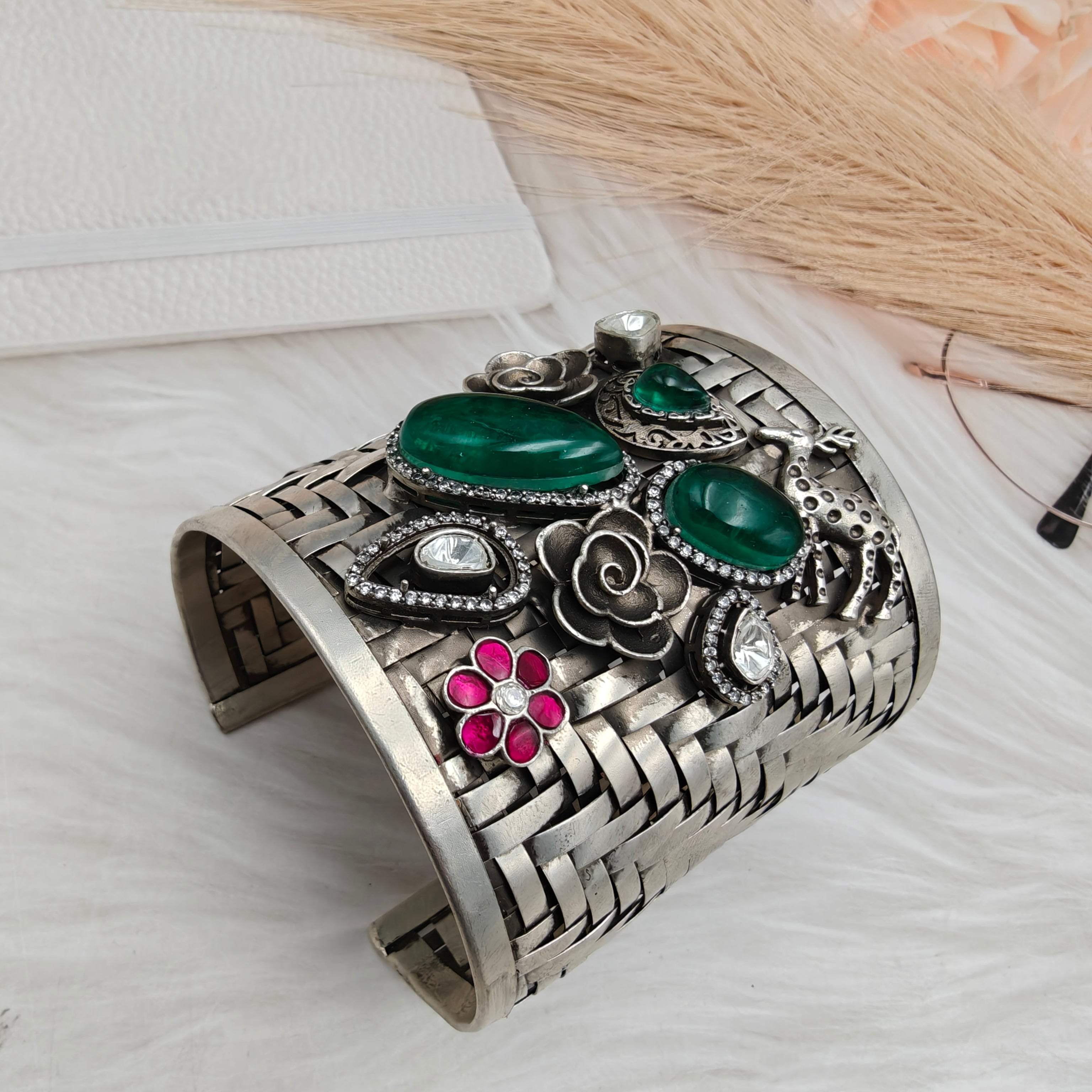 Mrig Natural Stone Handcrafted Brass Amrapali Brass Fusion Handcuff- Green (Silver Finish)