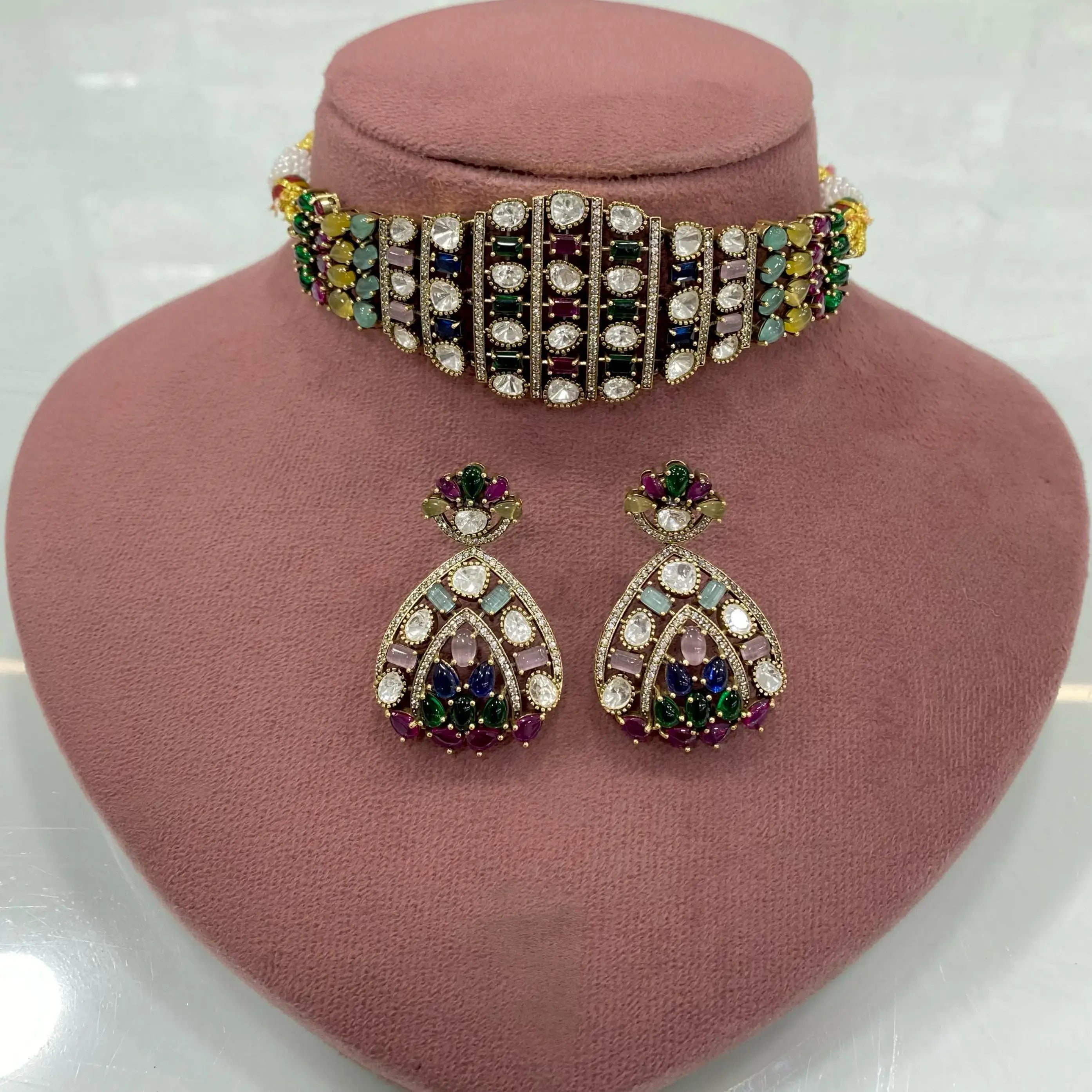 Fanah Pota Stone Choker Set - Multi