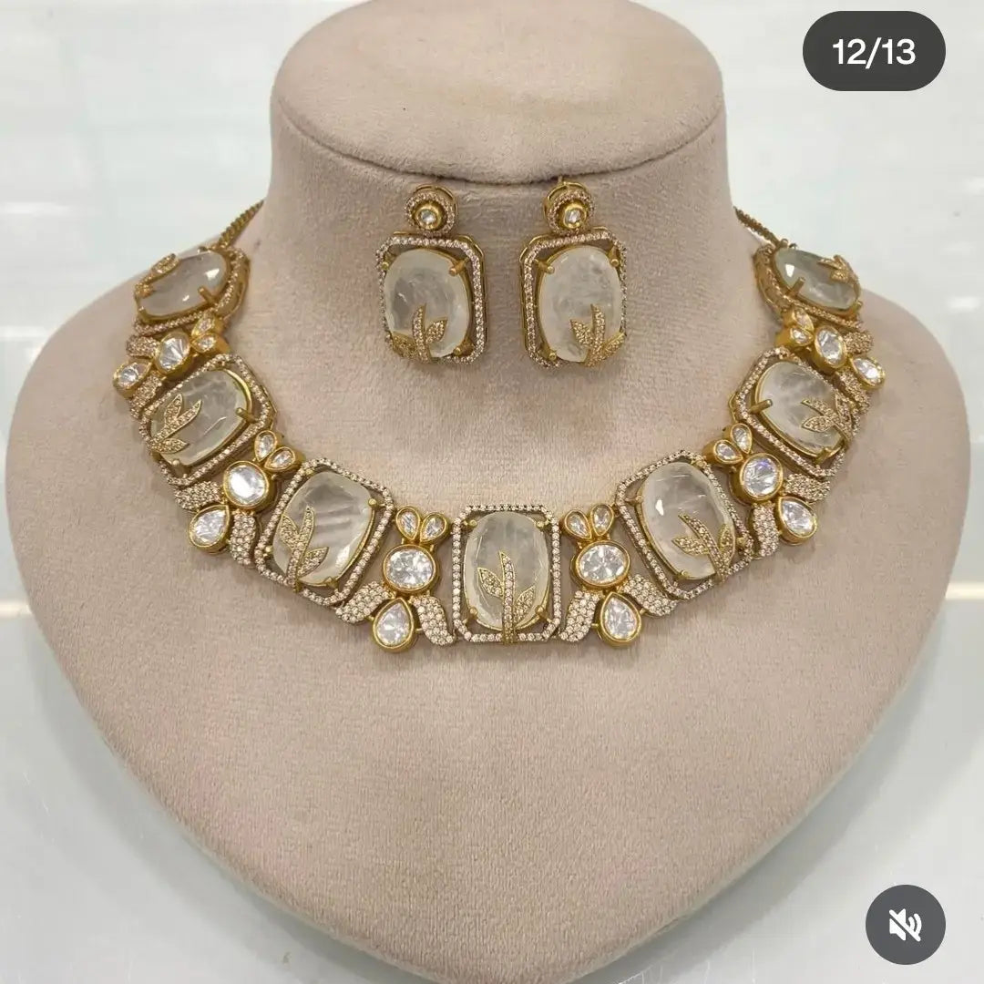 Amrina Doublet Uncut Polki Moissanite Premium Necklace Set - White