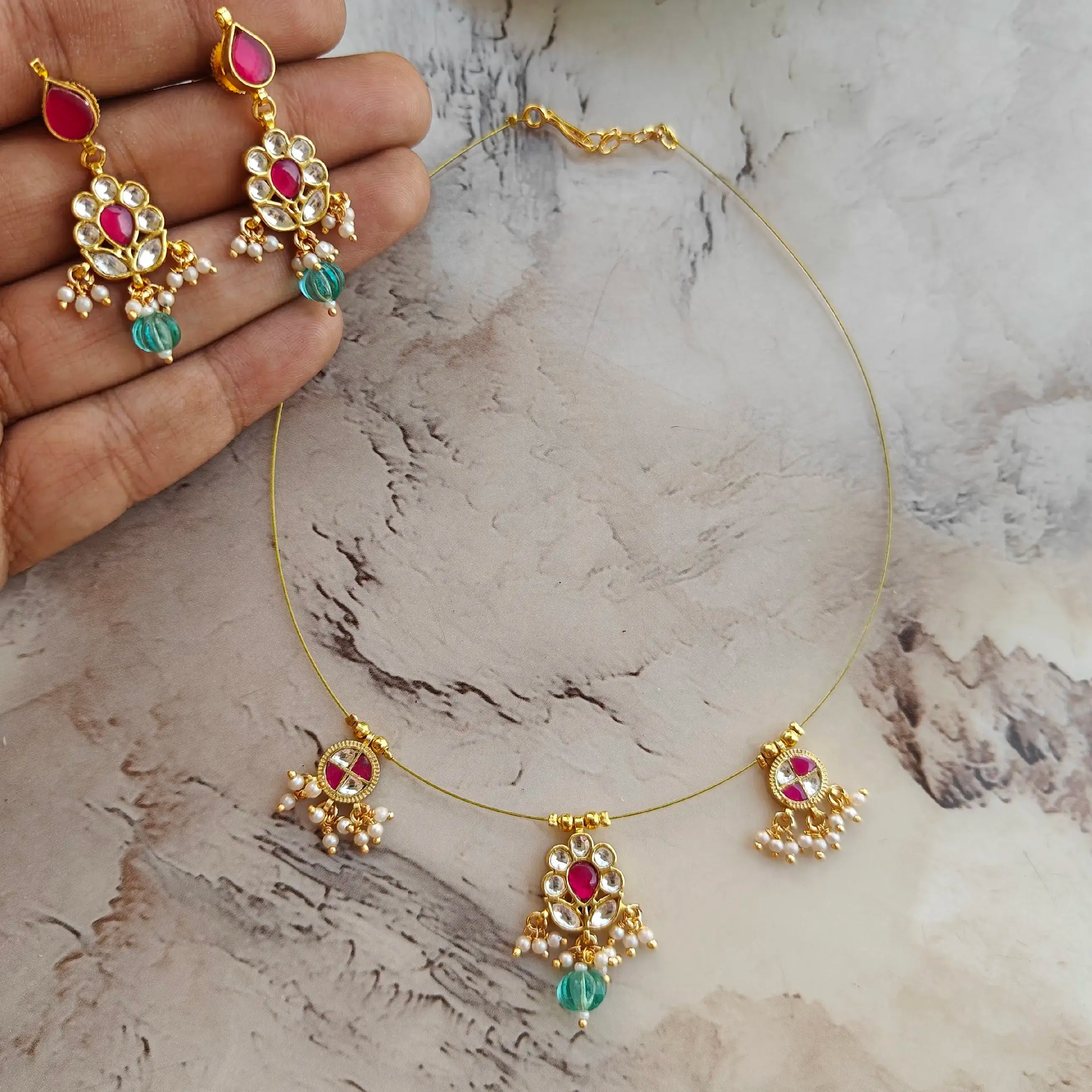 Jiya Pachi Kundan Invisible String Necklace