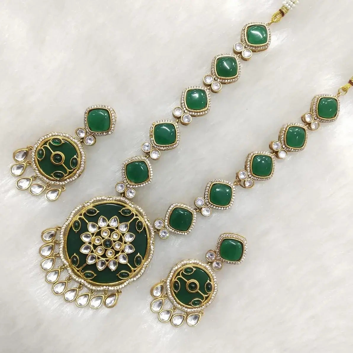 Mohini Holdali Necklace Set- Green