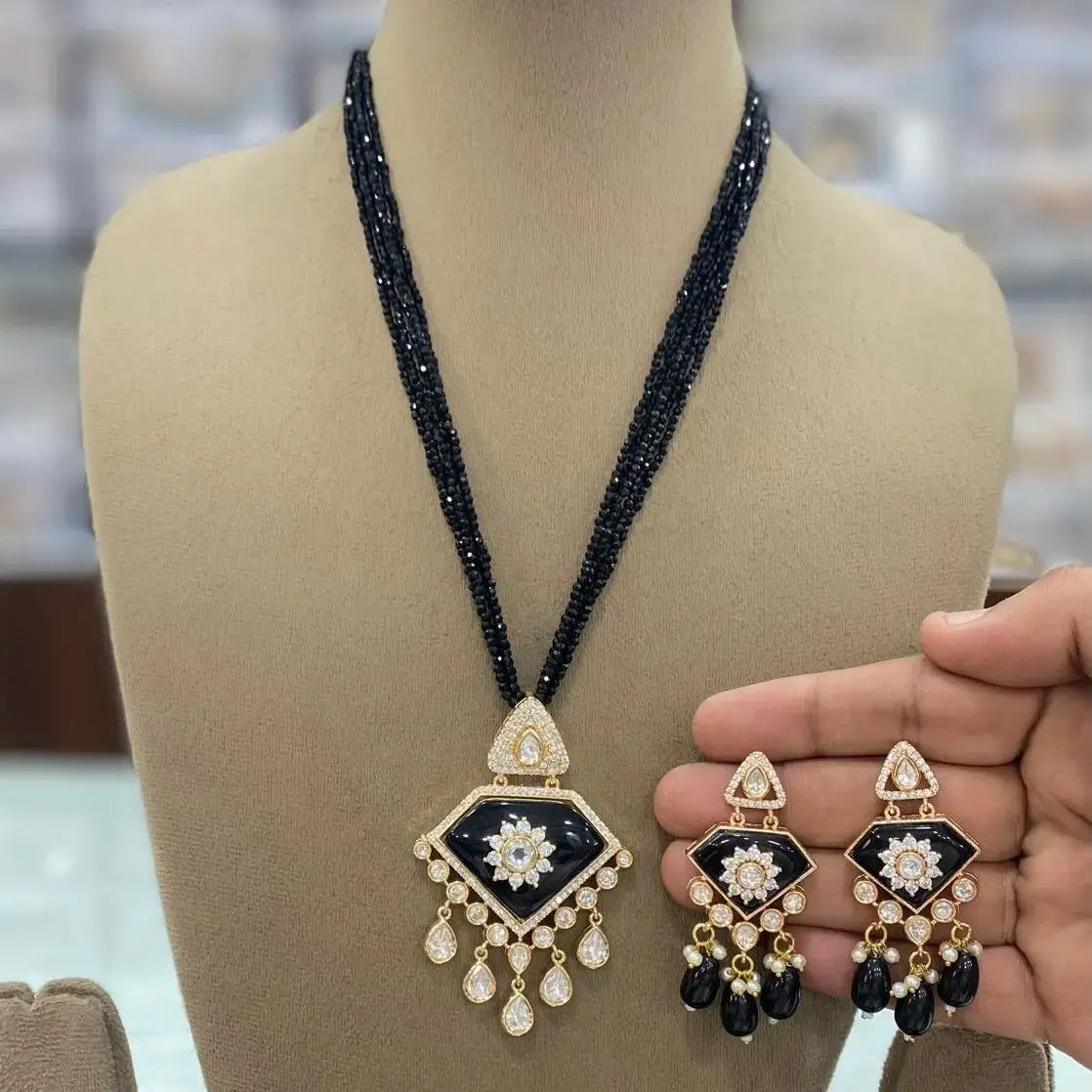 Nimrat Shell Stone Uncut Polki Moissanite Necklace Set - Black