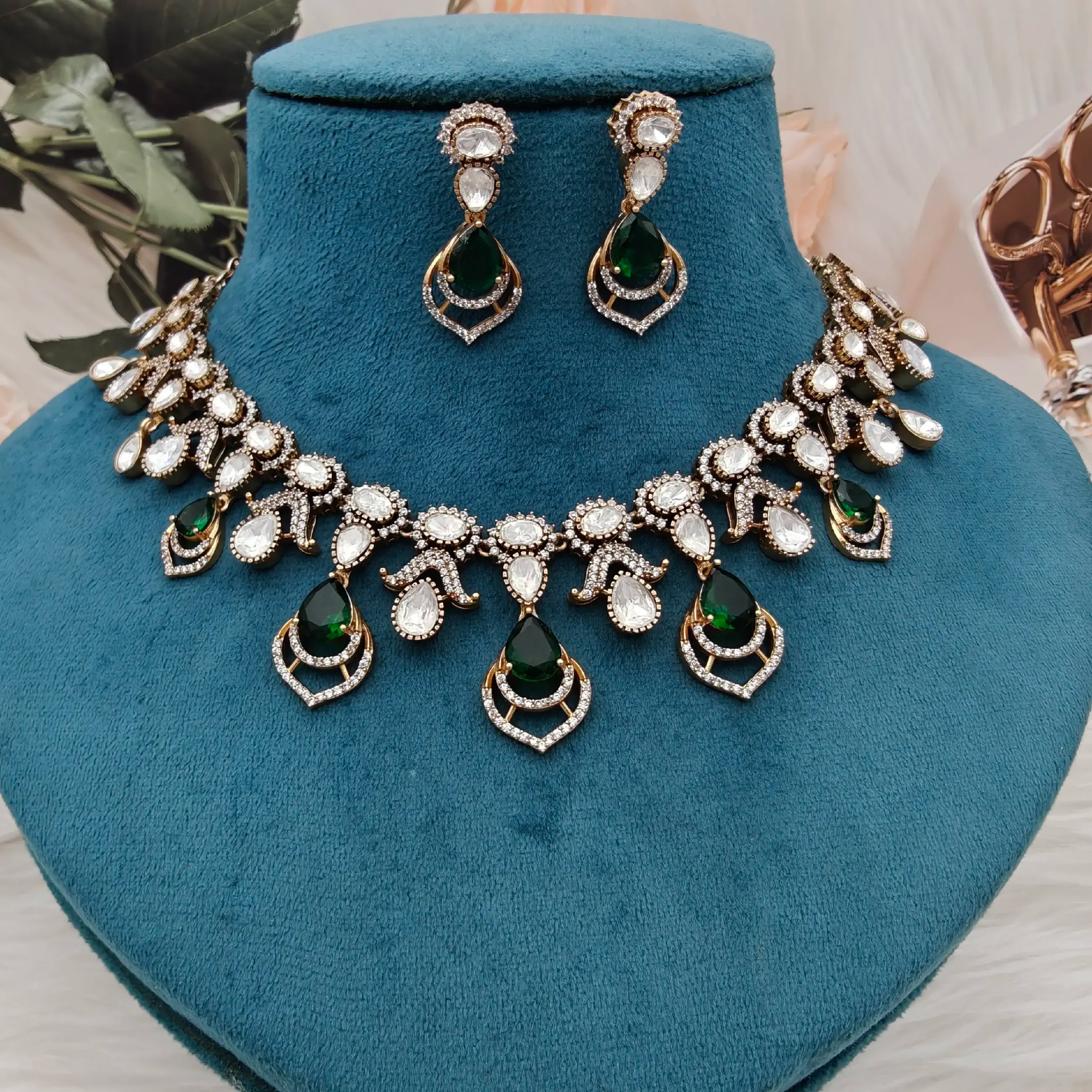 Sahej Moissanite Necklace Set - Green