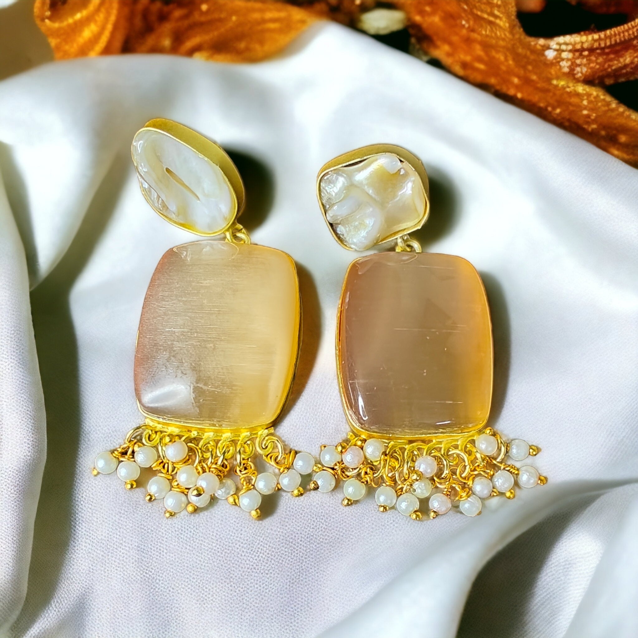 Misha Monalisa Earrings- Peach