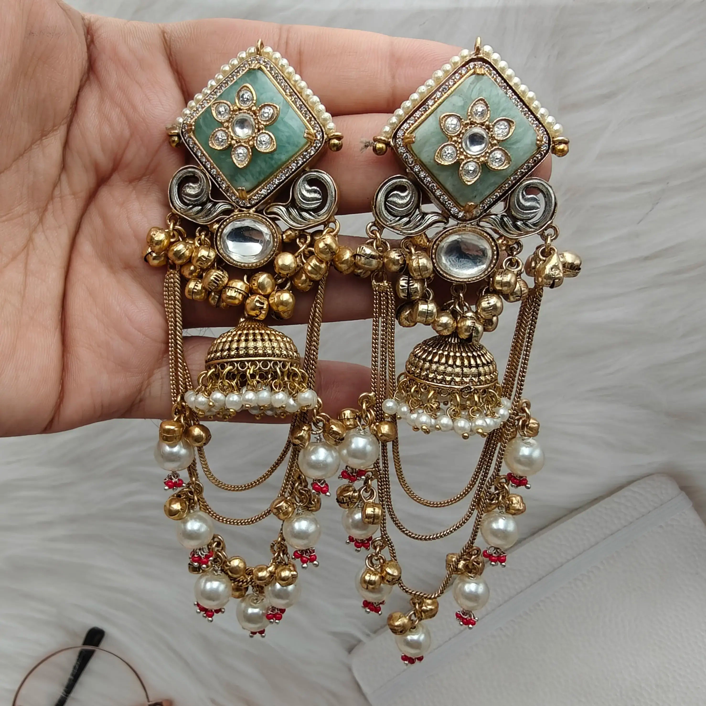 Era Carving Stone Kashmiri Fusion Earrings - Mint