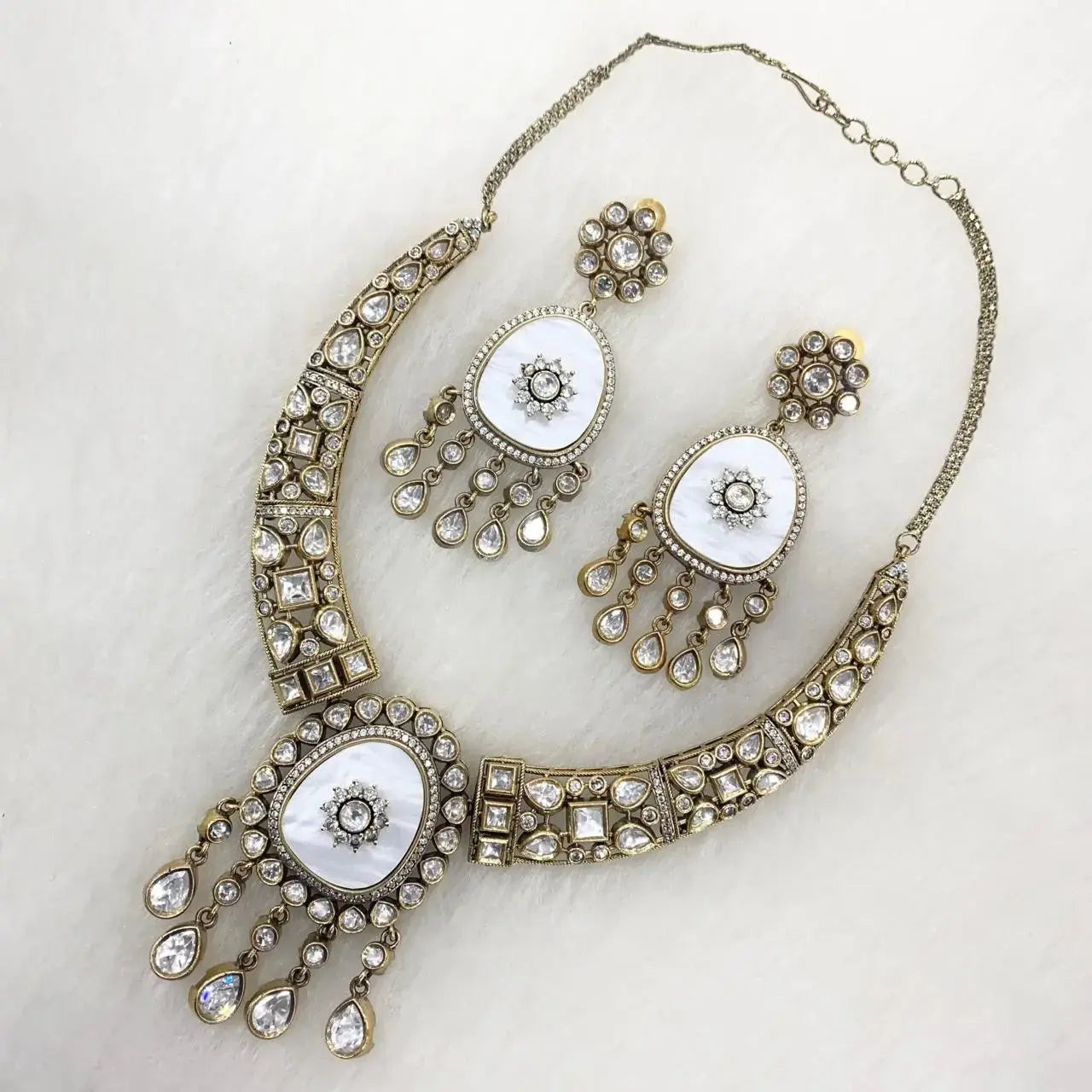 Shafa Uncut Moissanite Polki Hasli Necklace Set - White