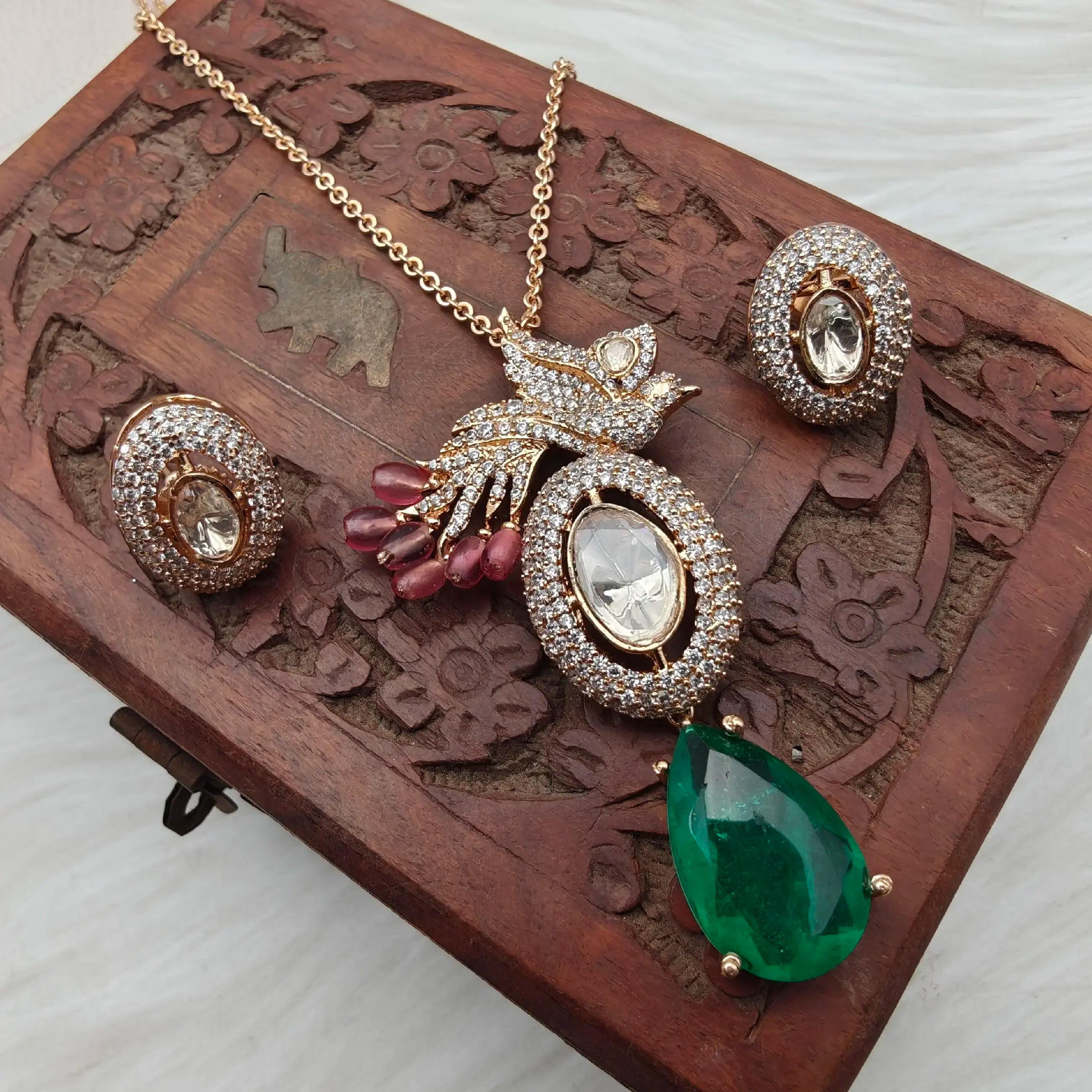 Jhalak Moissanite And Doublet Premium Pendant Set- Emerald Green And Ruby Pink