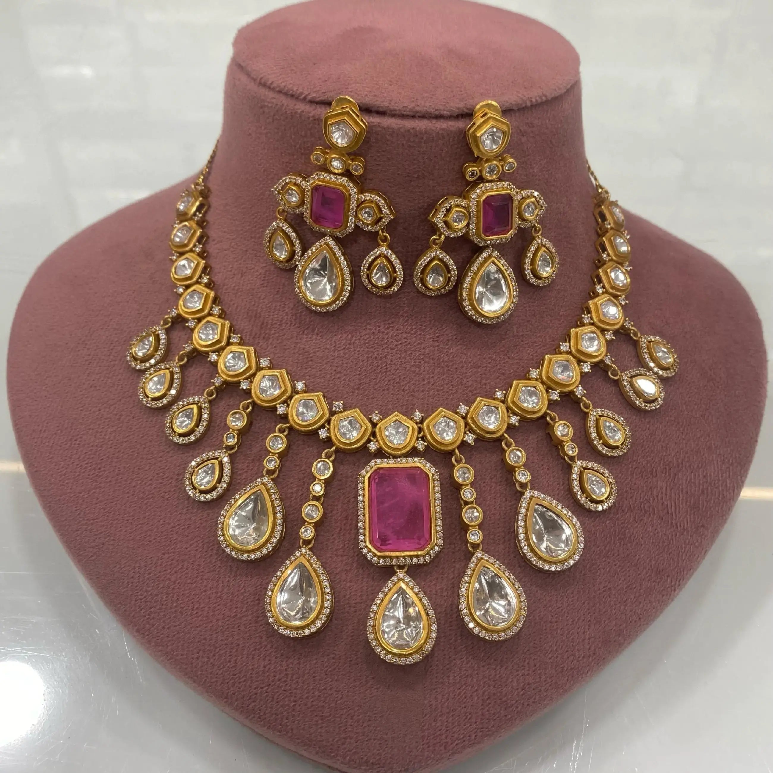 Kahani Doublet Uncut Moissanite Polki Necklace Set - Pink