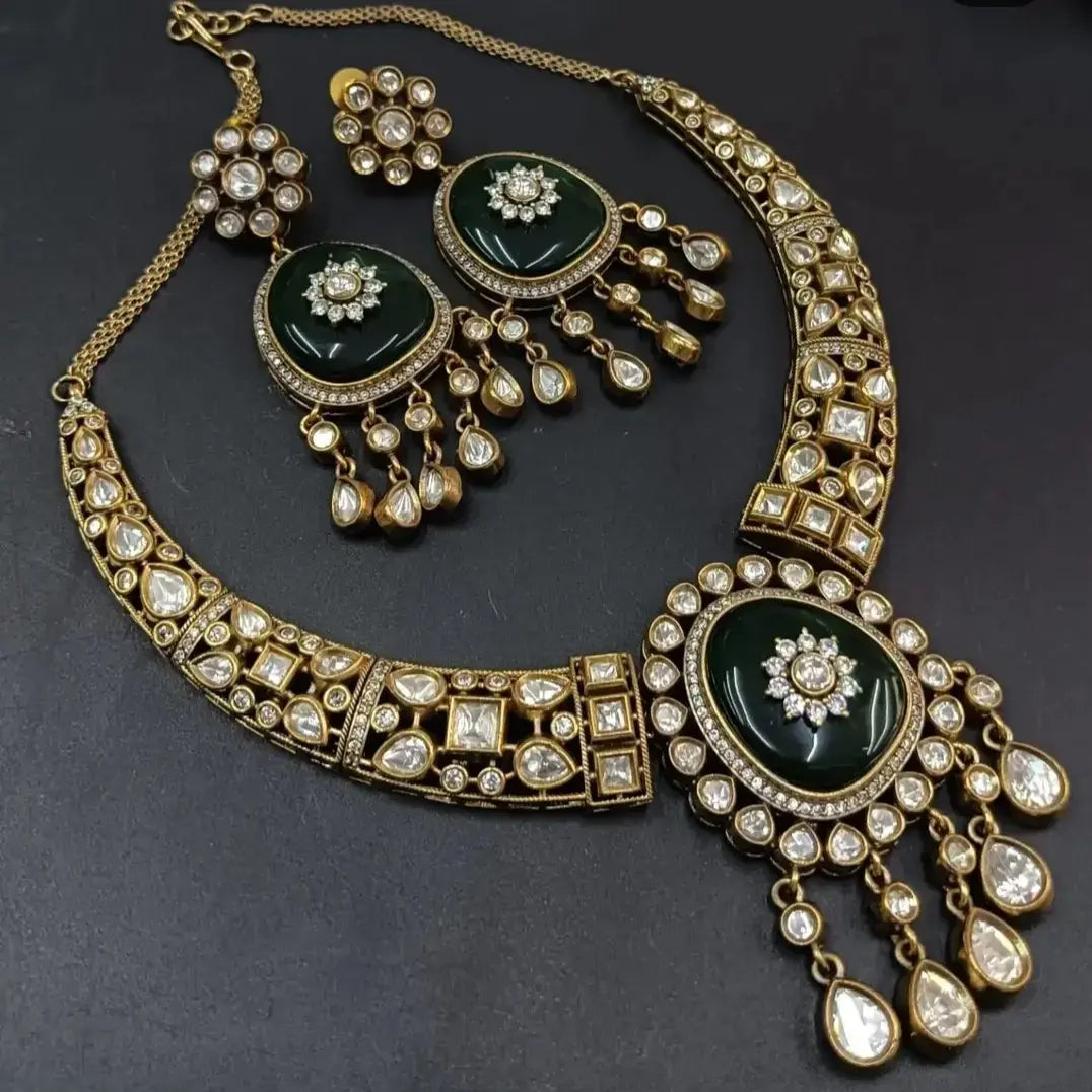 Shafa Uncut Moissanite Polki Hasli Necklace Set - Green