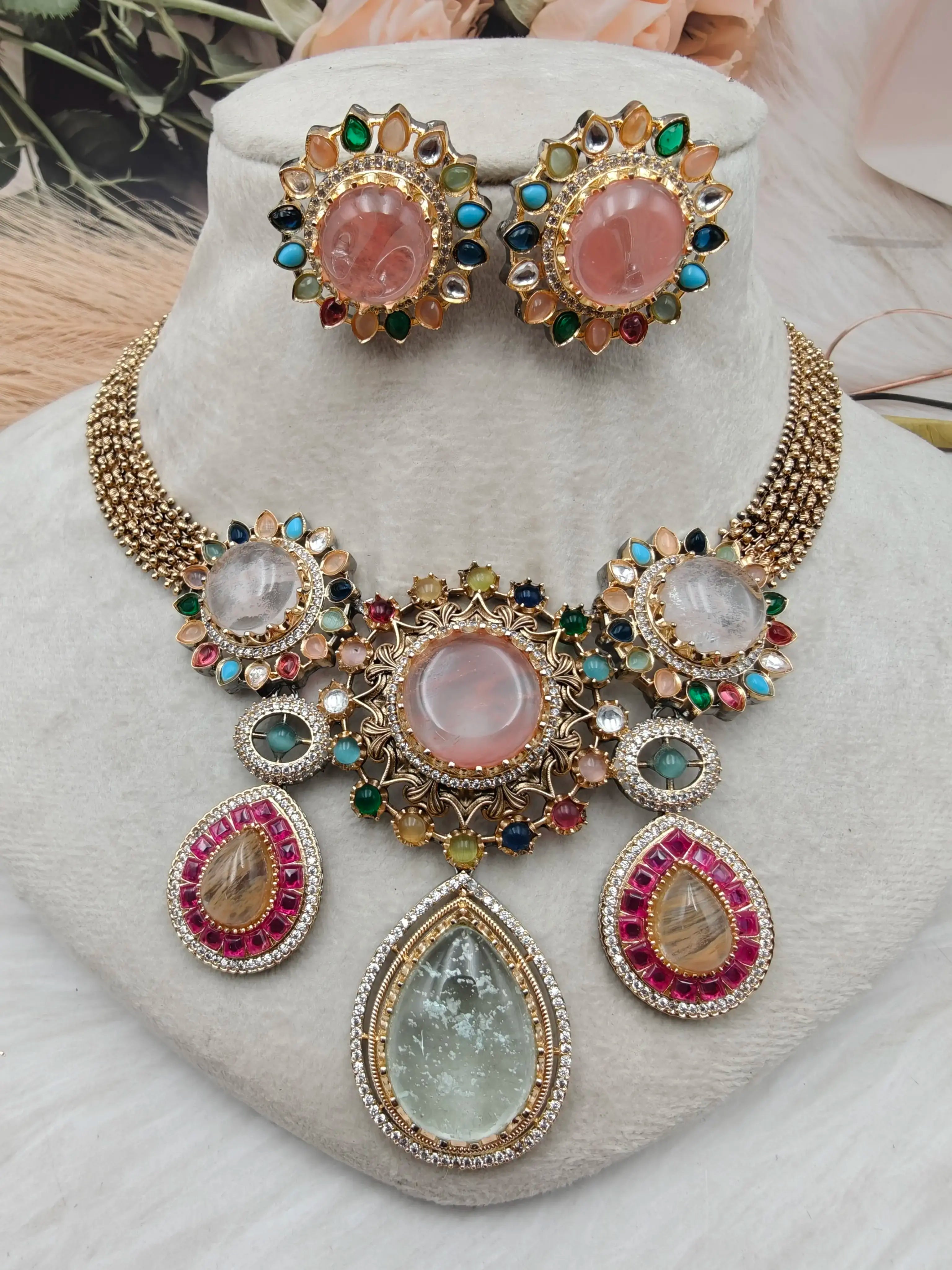 Meher Raang Statement Necklace Set