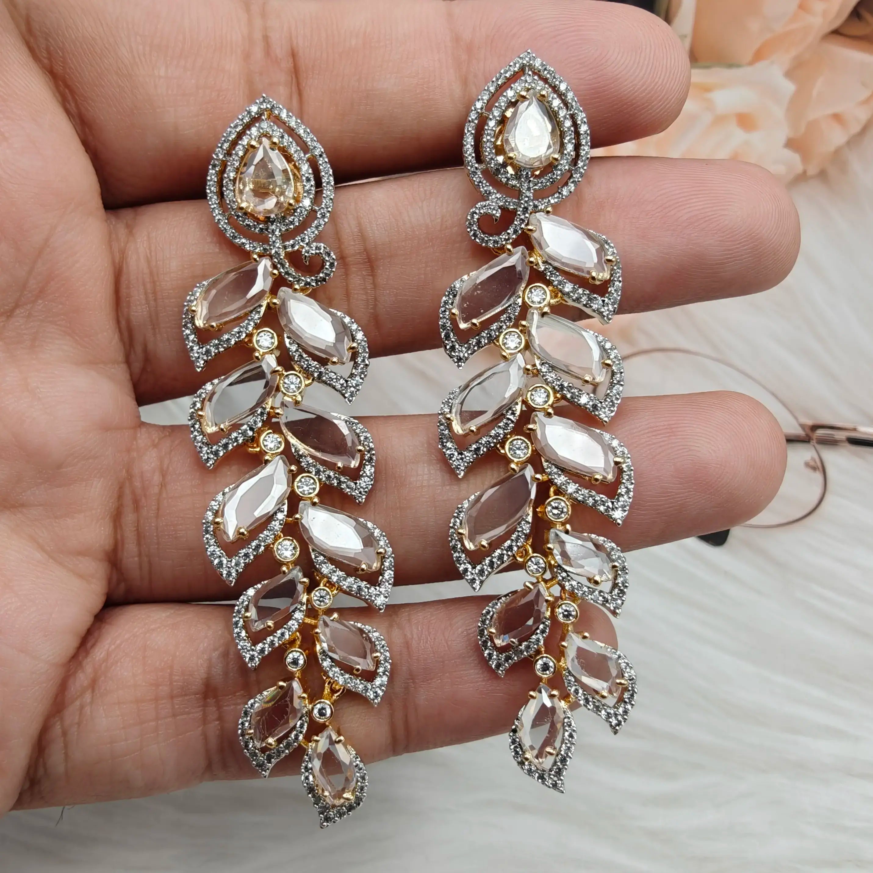 Noor Leaflet Earrings - Gold finish