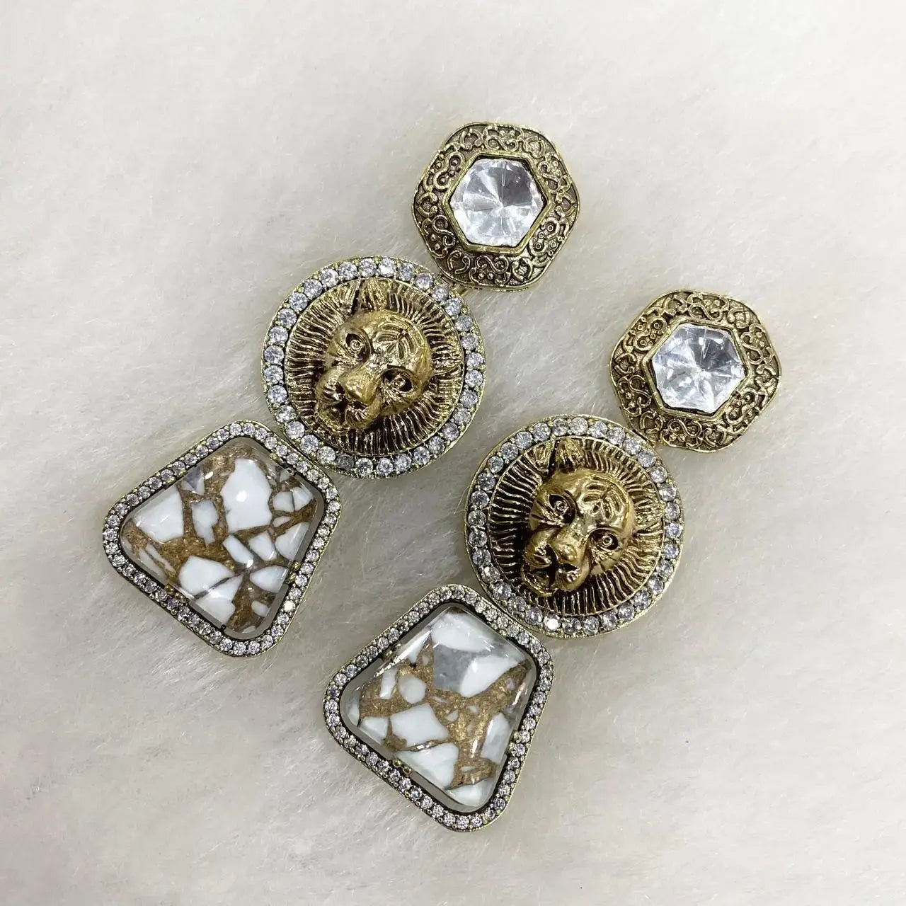 Simhara Earrings - White
