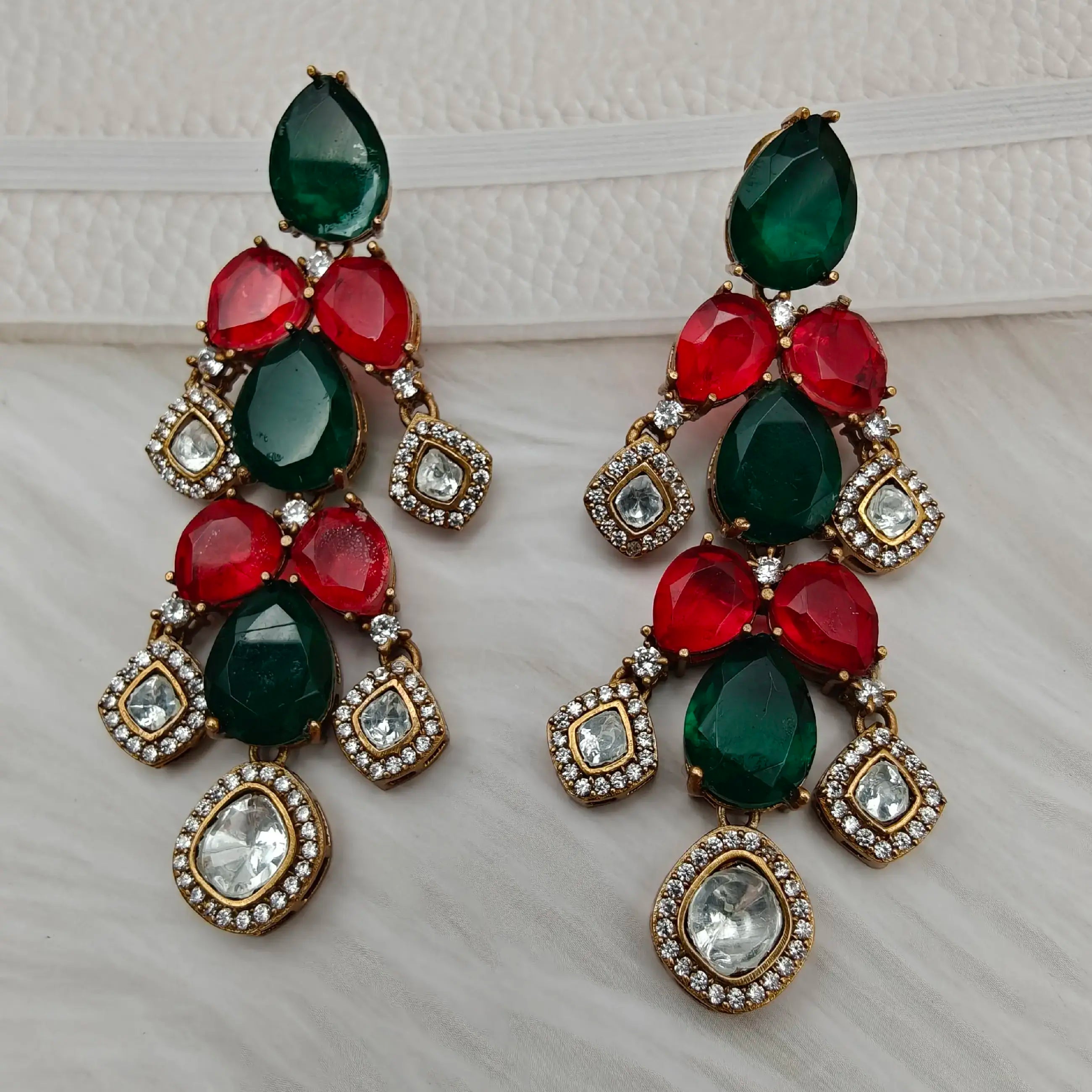 Aashiqui Doublet And Uncut Moissanite Polki Danglers - Emerald Green N Red