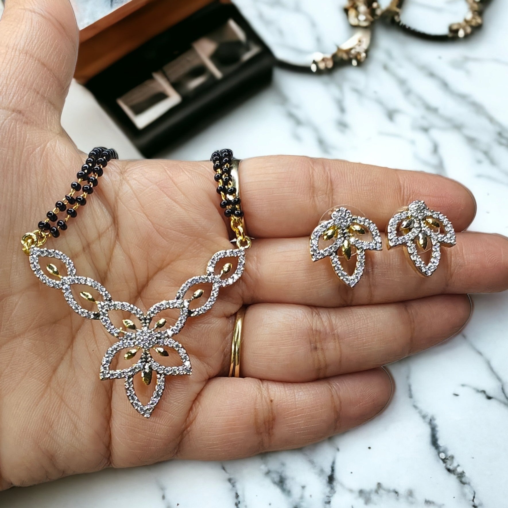 Srishti Mangalsutra
