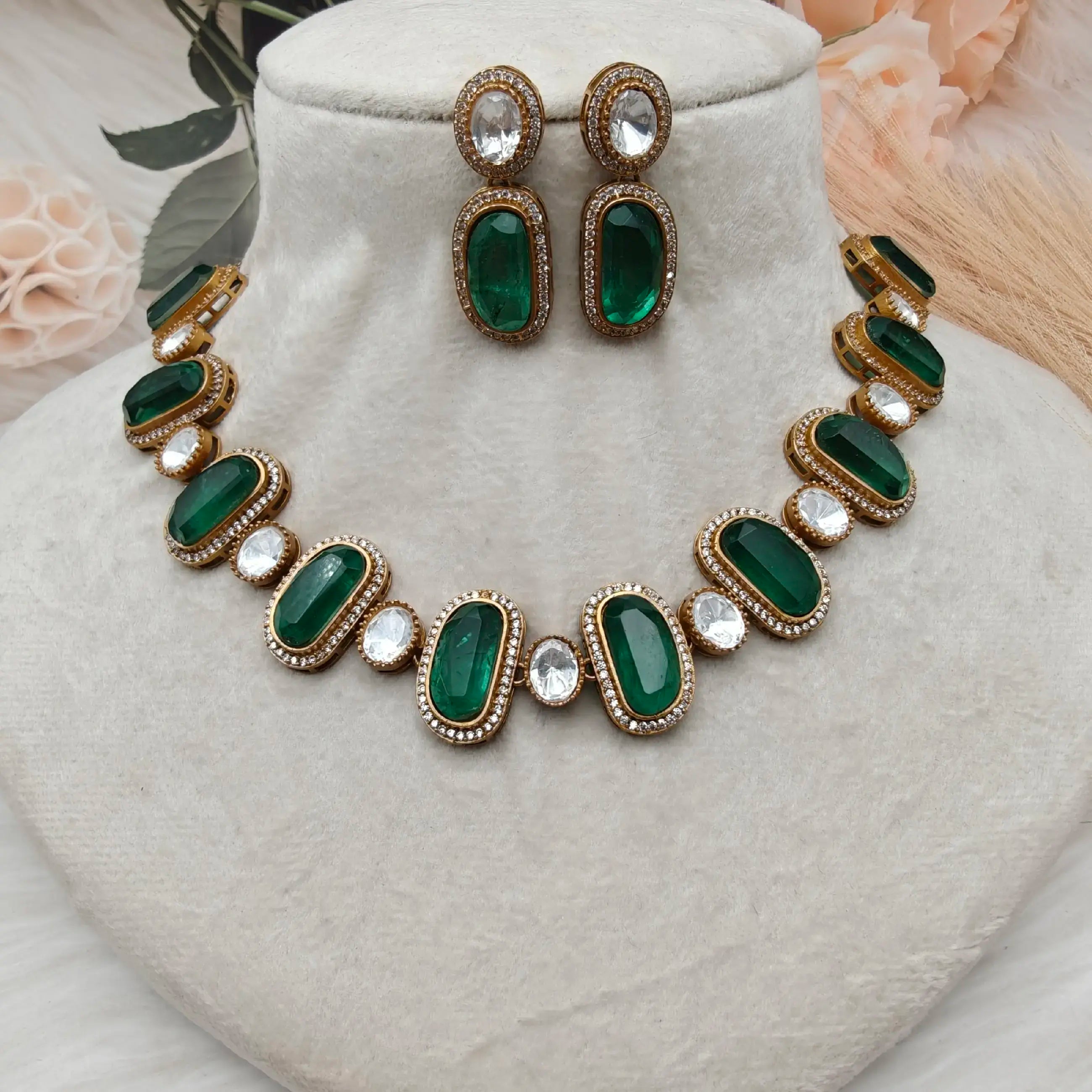 Sakhi Doublet And Uncut Polki Necklace Set - Emerald Green