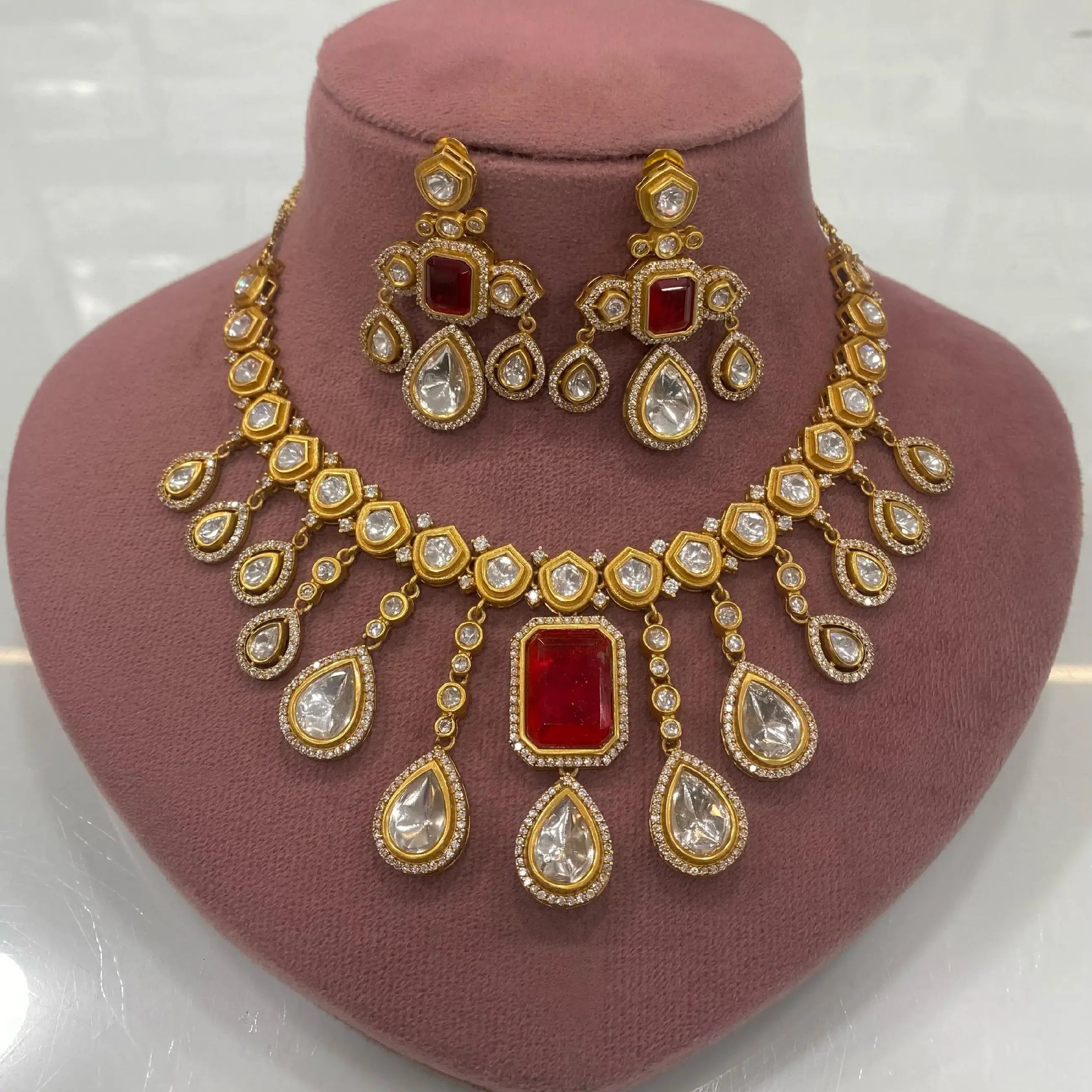 Kahani Doublet Uncut Moissanite Polki Necklace Set - Red