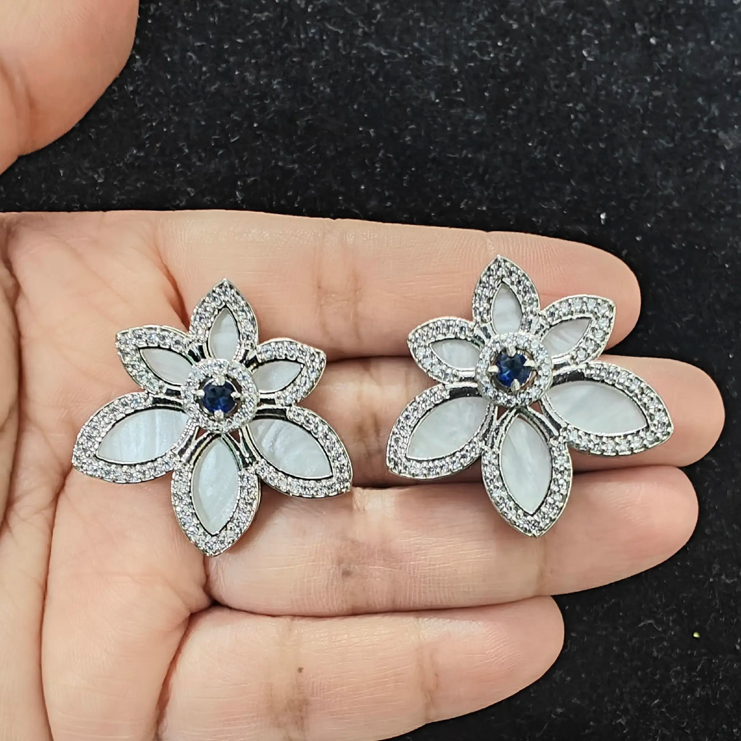 Shell Stone. Flower Earrings- Blue