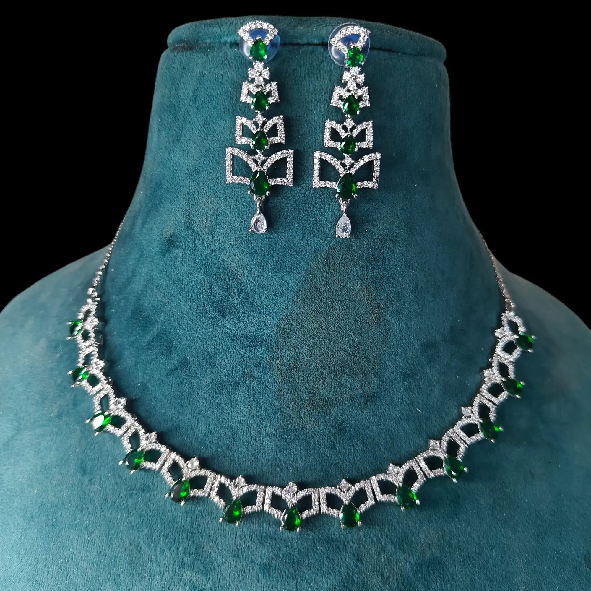 Nidara AD Necklace Set- Green