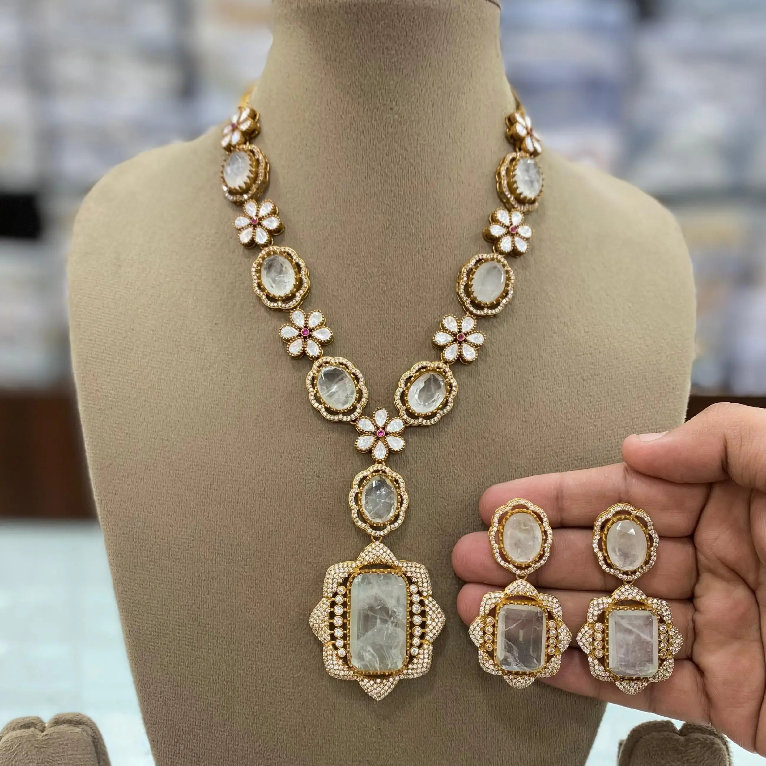 Mishka Doublet And Moissanite Polki Necklace Set - White