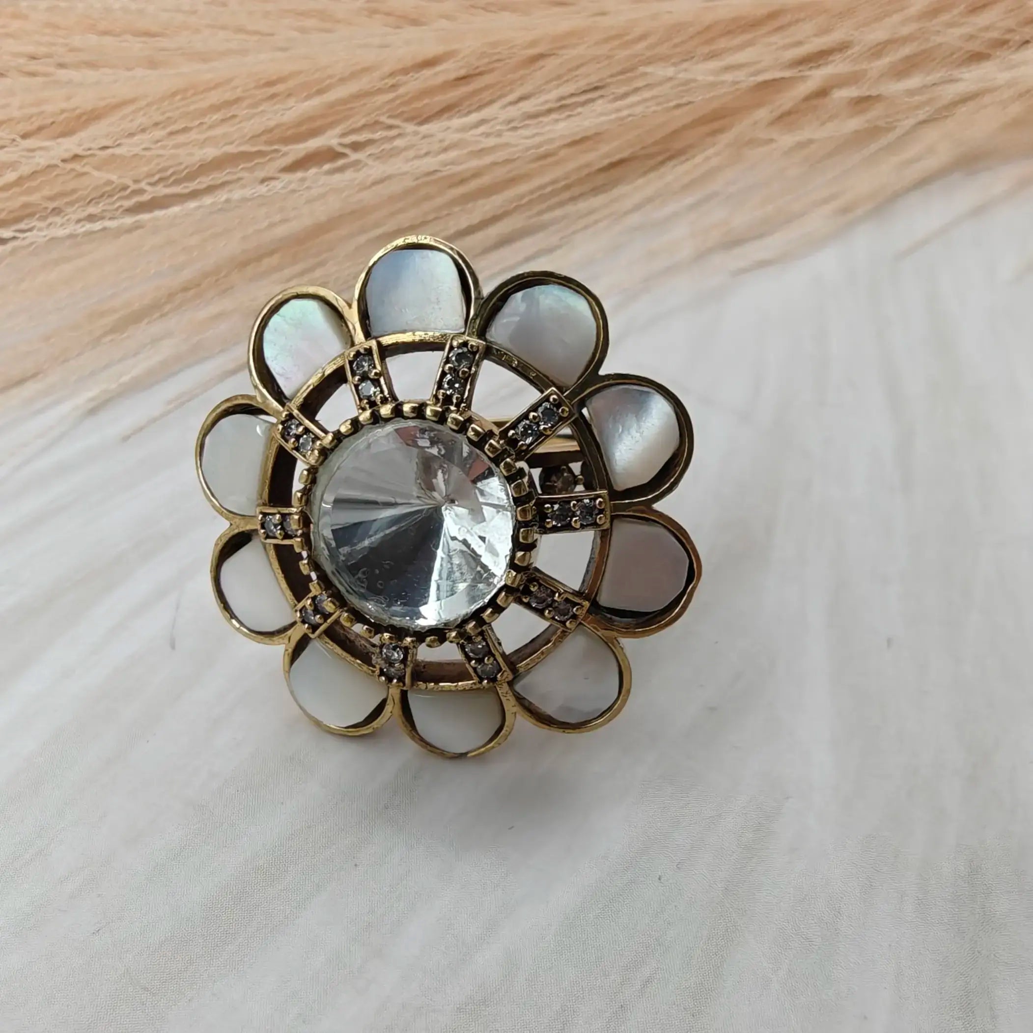 Aashka MOP Ring- White