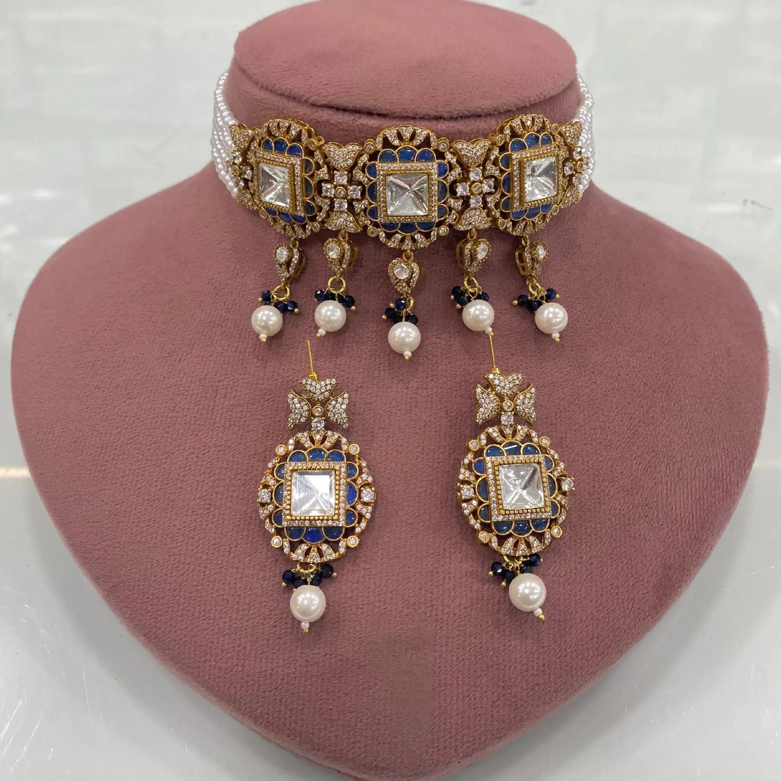 Vahini Talpe stone Pearl Choker Set - Blue