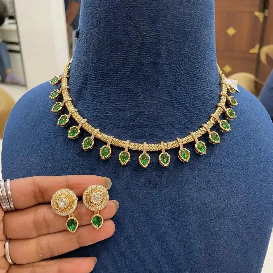 Unnati Premium Emerald Green Hasli Necklace Set