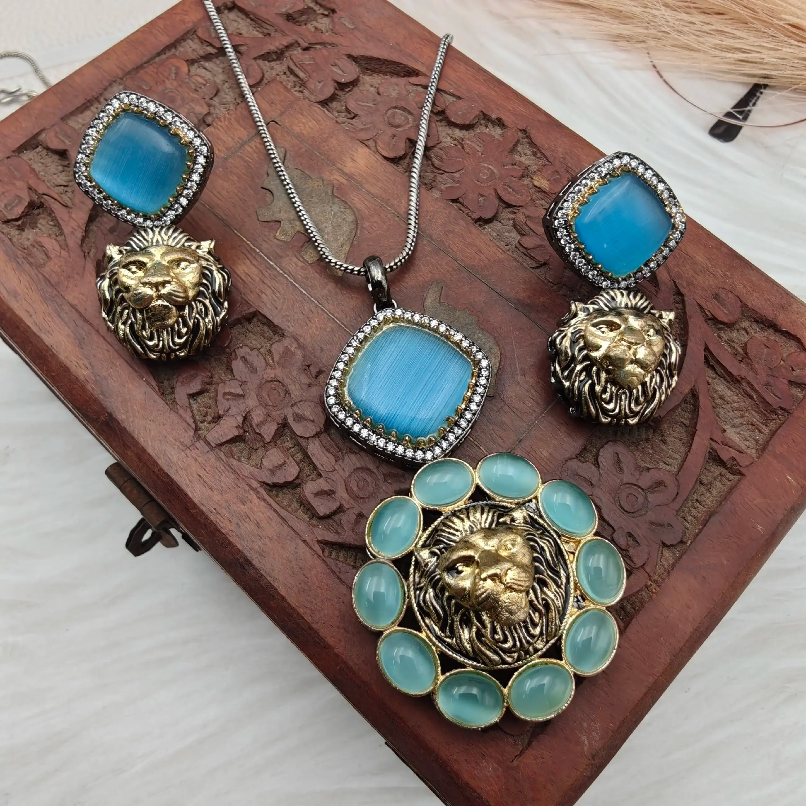 Sabyasachi Inspired Bagh Pendant Set- Sky Blue