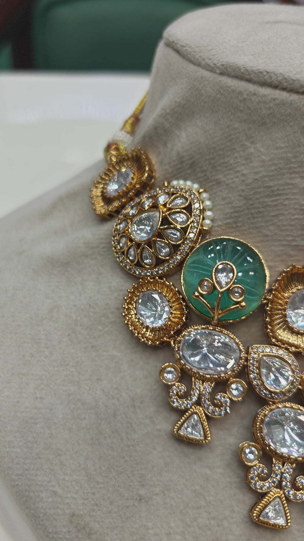 Aarizah Premium Statement Moissanite Polki Necklace Set
