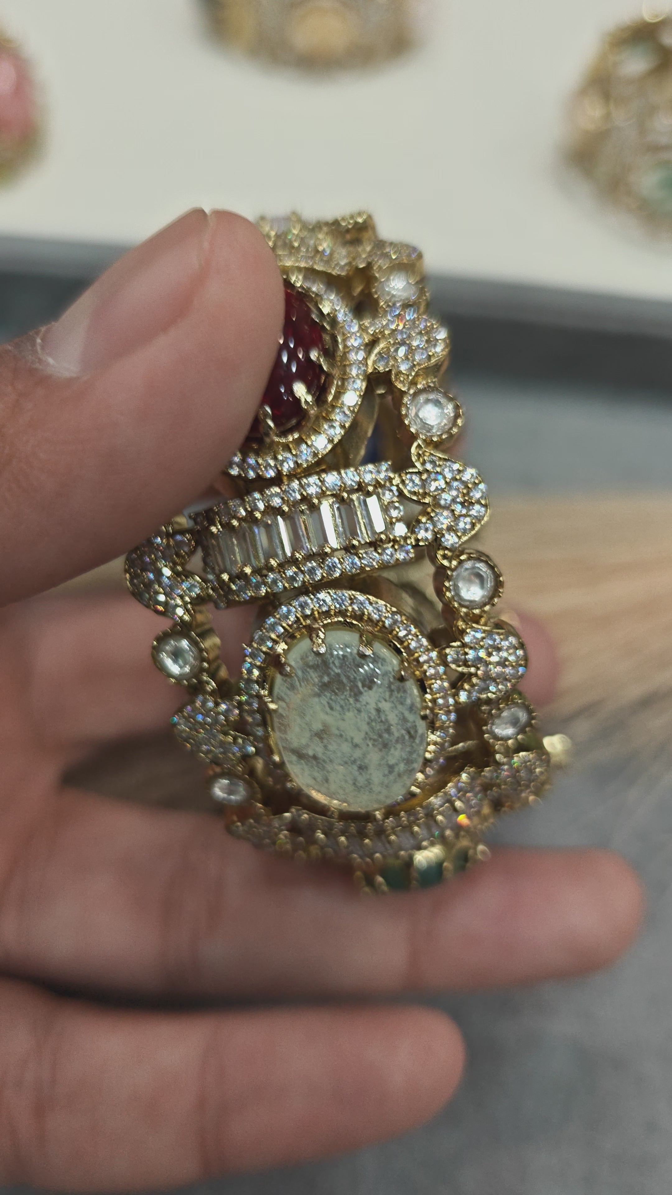 Mahira Sabya Inspired Openable Bangle - Multi 1